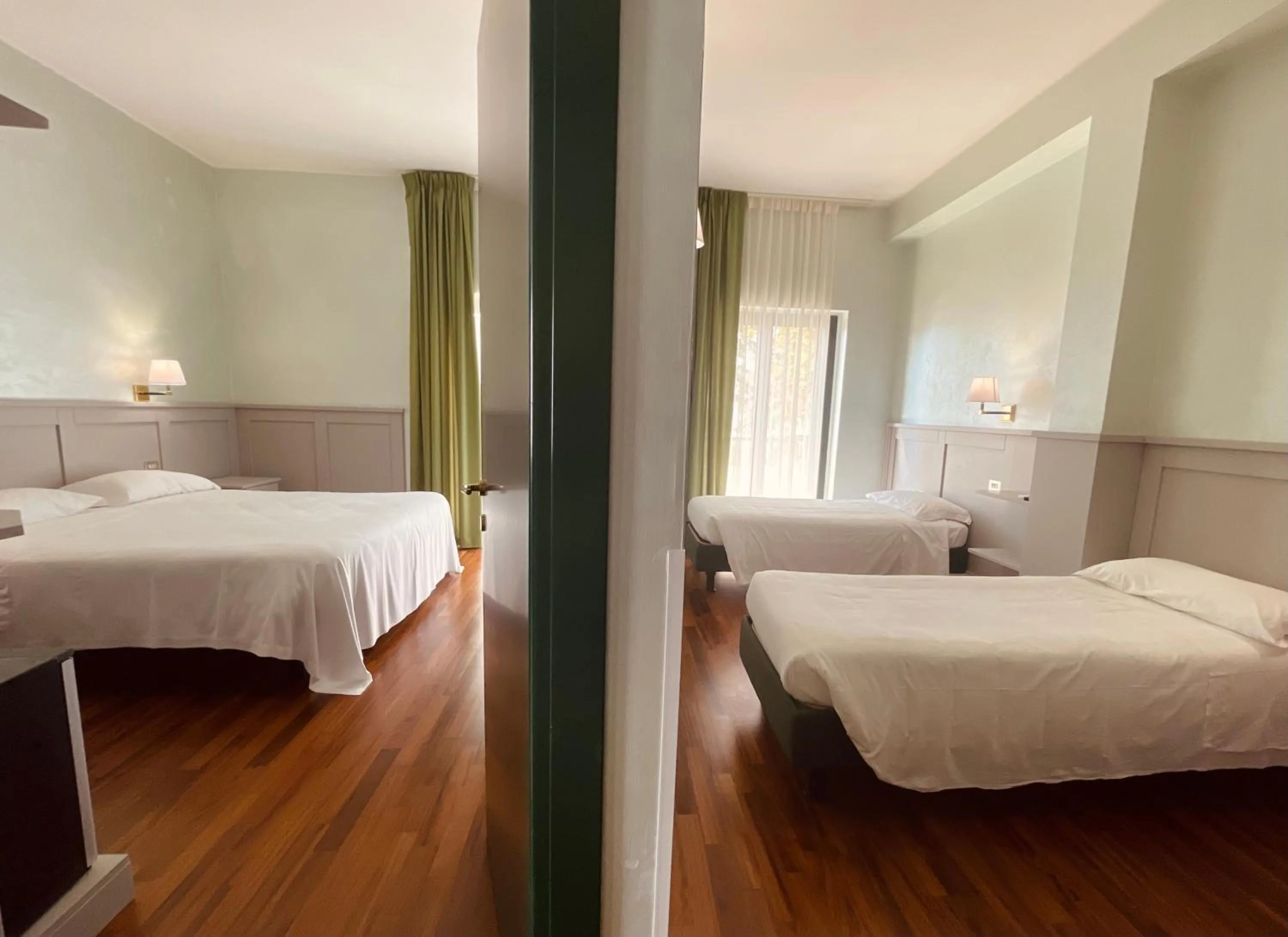 Bed in Hotel Santacroce Meeting