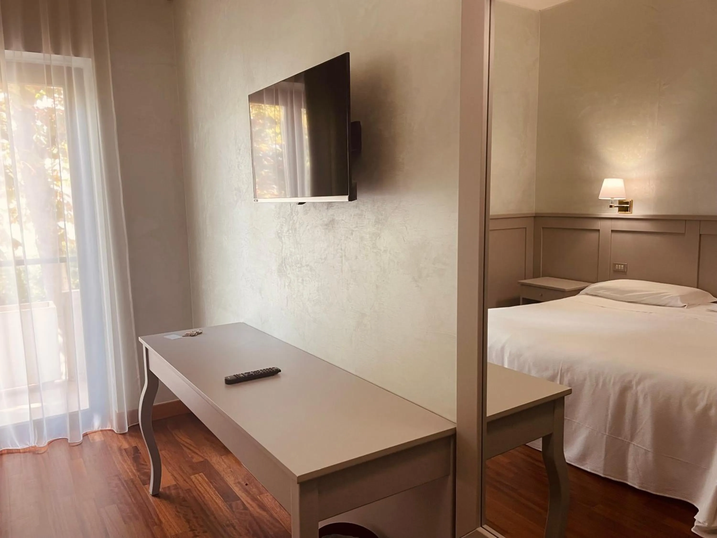 Bed in Hotel Santacroce Meeting