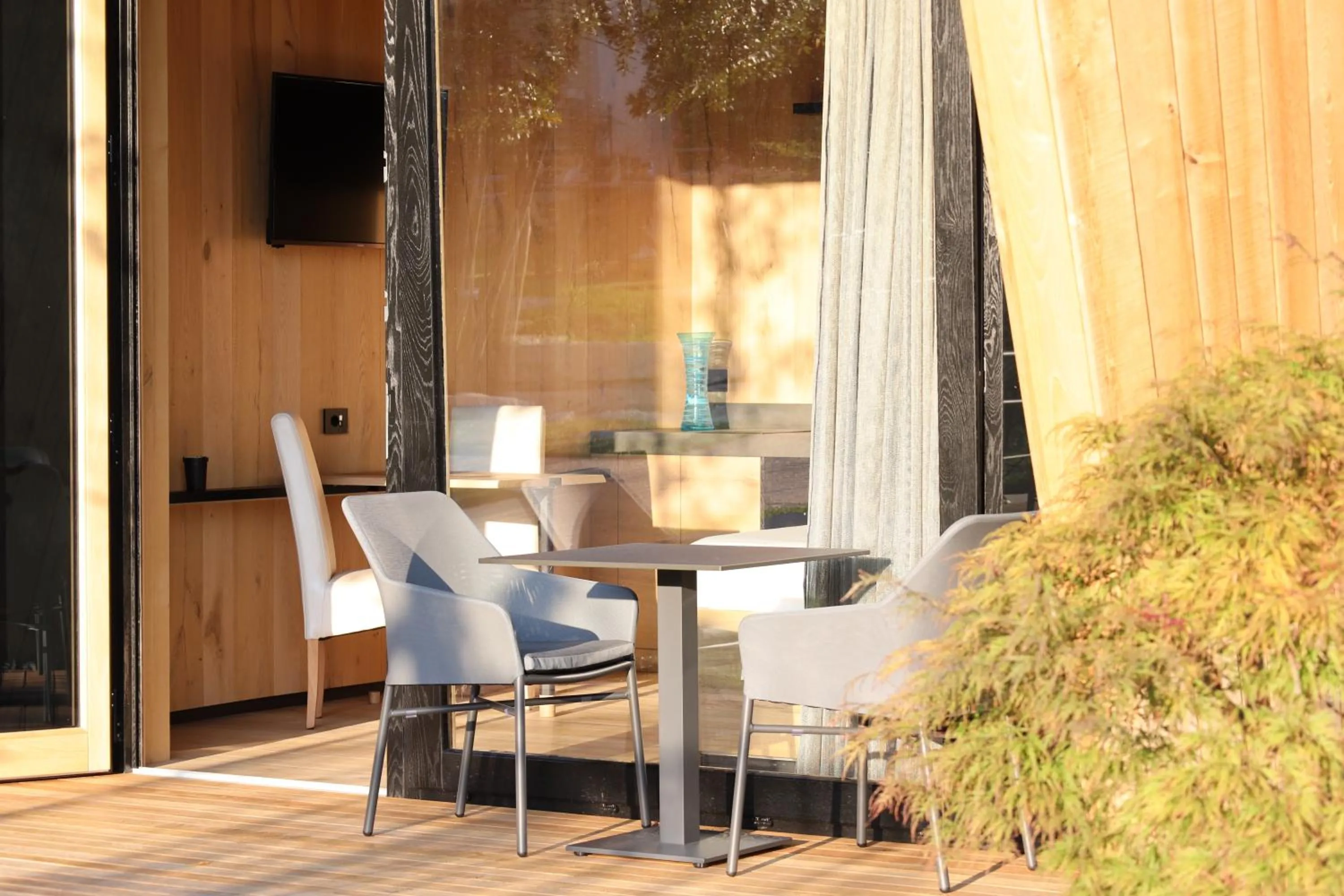 Facade/entrance in Roggia dei Cedri