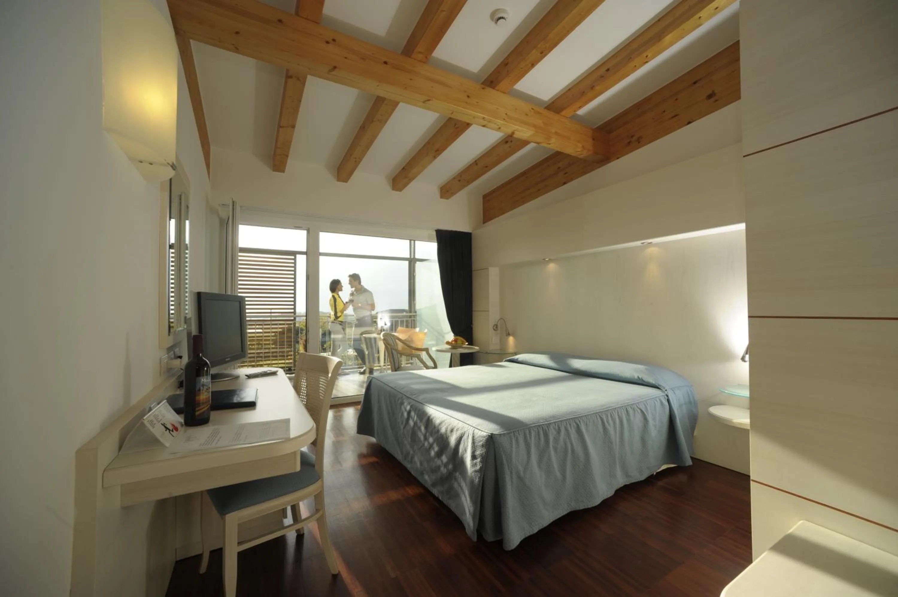 Photo of the whole room, Bed in Park Hotel Il Vigneto