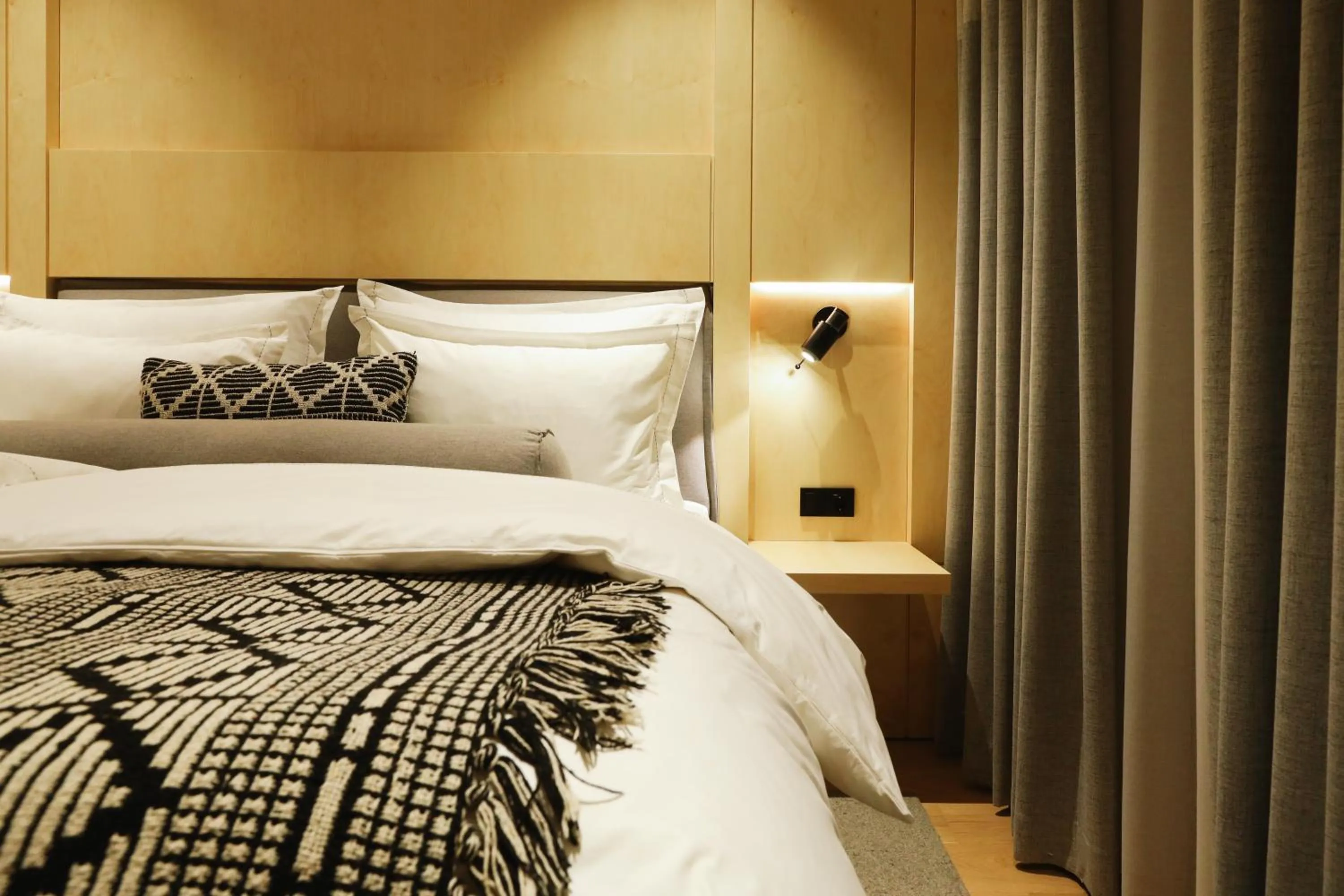 Bedroom, Bed in Mr(s)STiL Design Apartments