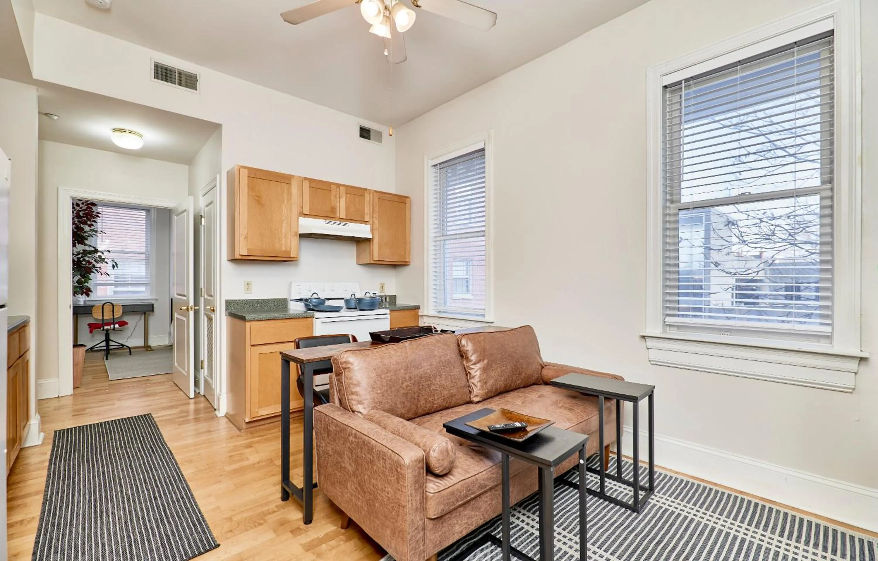 Kitchen or kitchenette in WhiteHouse at Grand Central