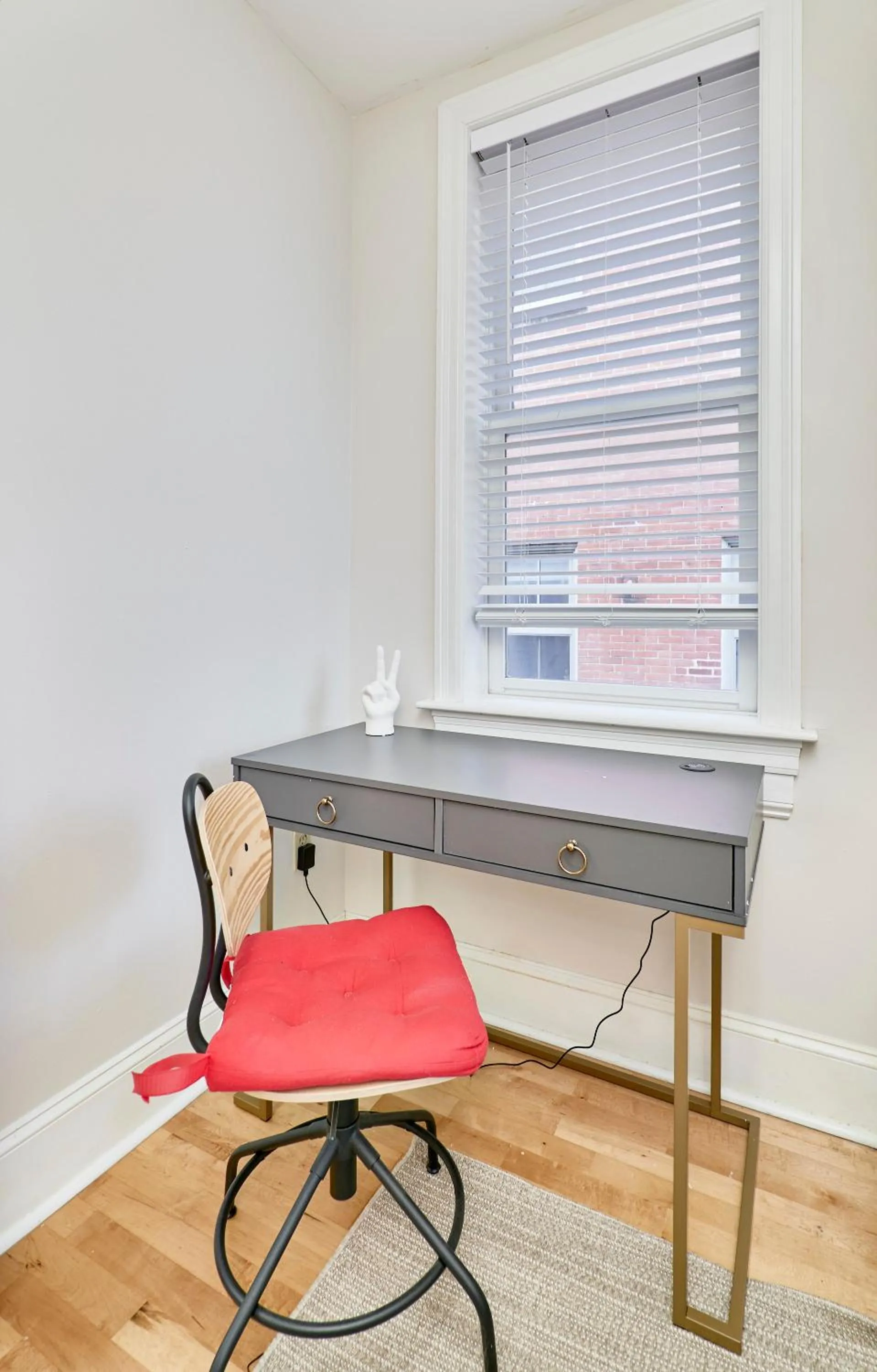 hair dresser in WhiteHouse at Grand Central