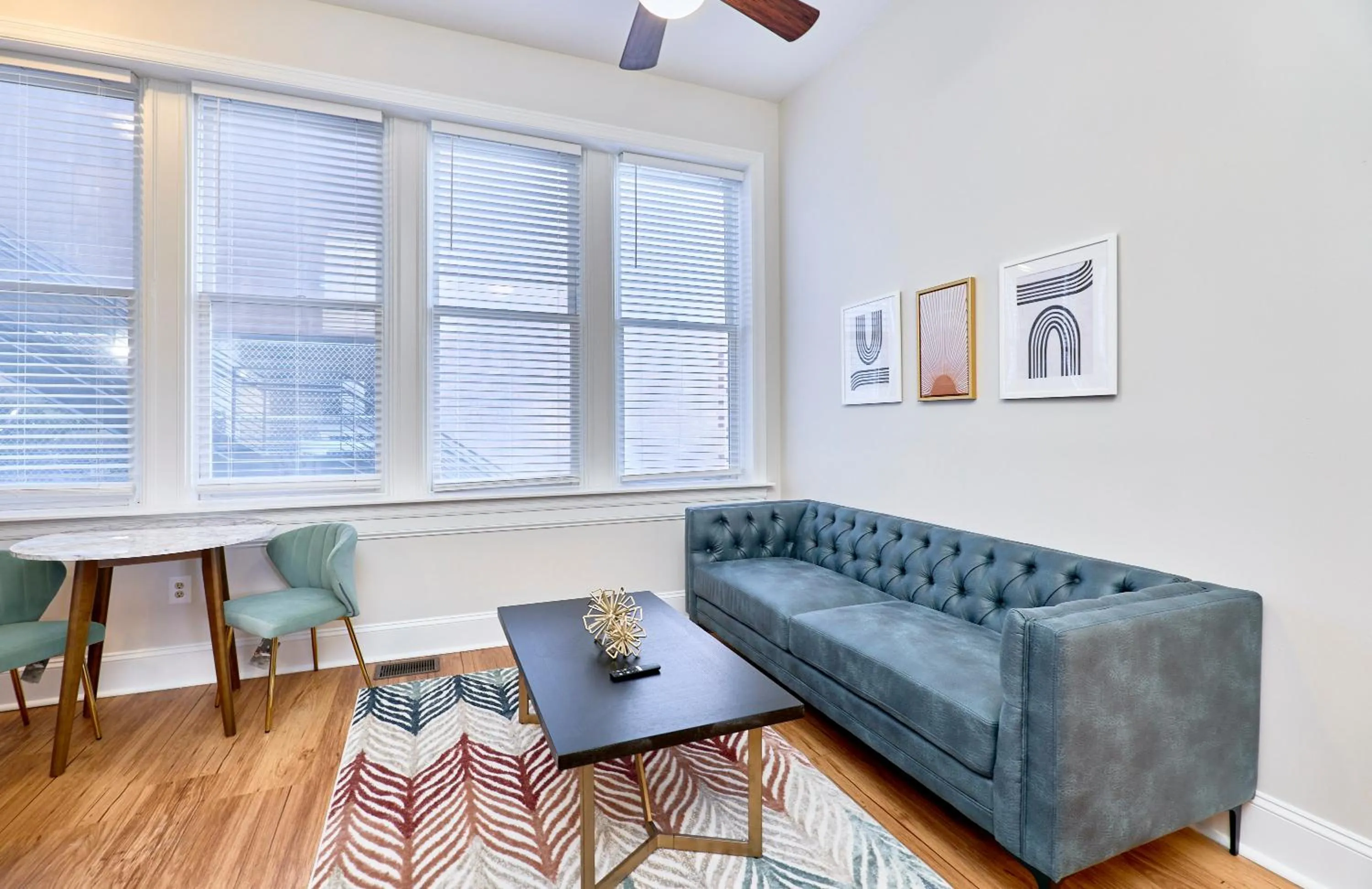 Living room in WhiteHouse at Grand Central