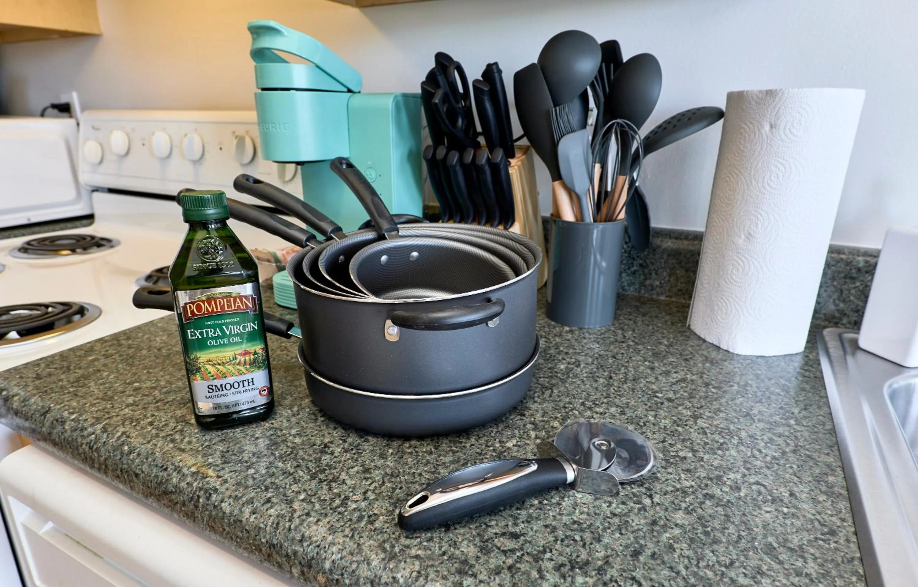 Kitchen or kitchenette in WhiteHouse at Grand Central
