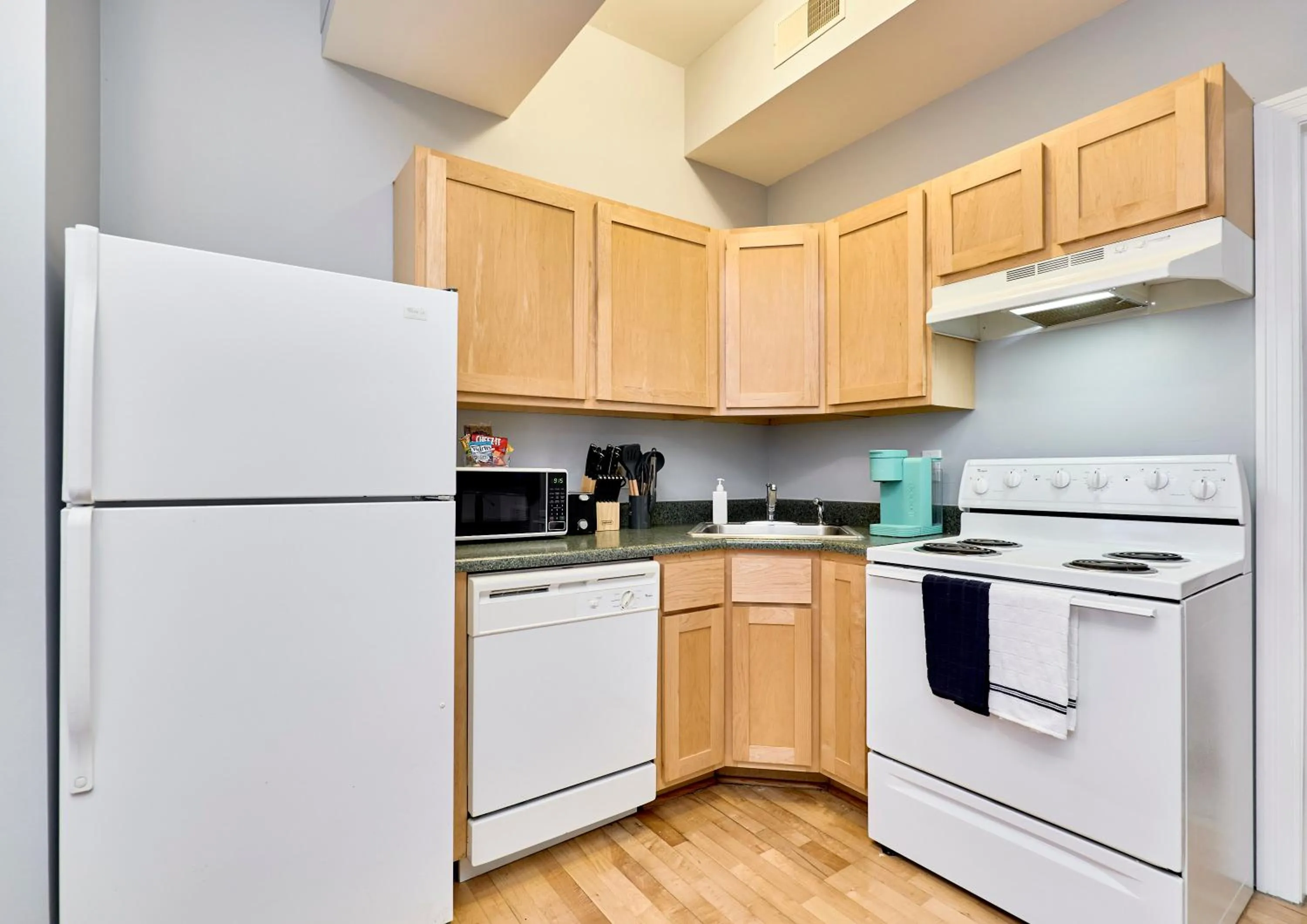 Kitchen or kitchenette in WhiteHouse at Grand Central