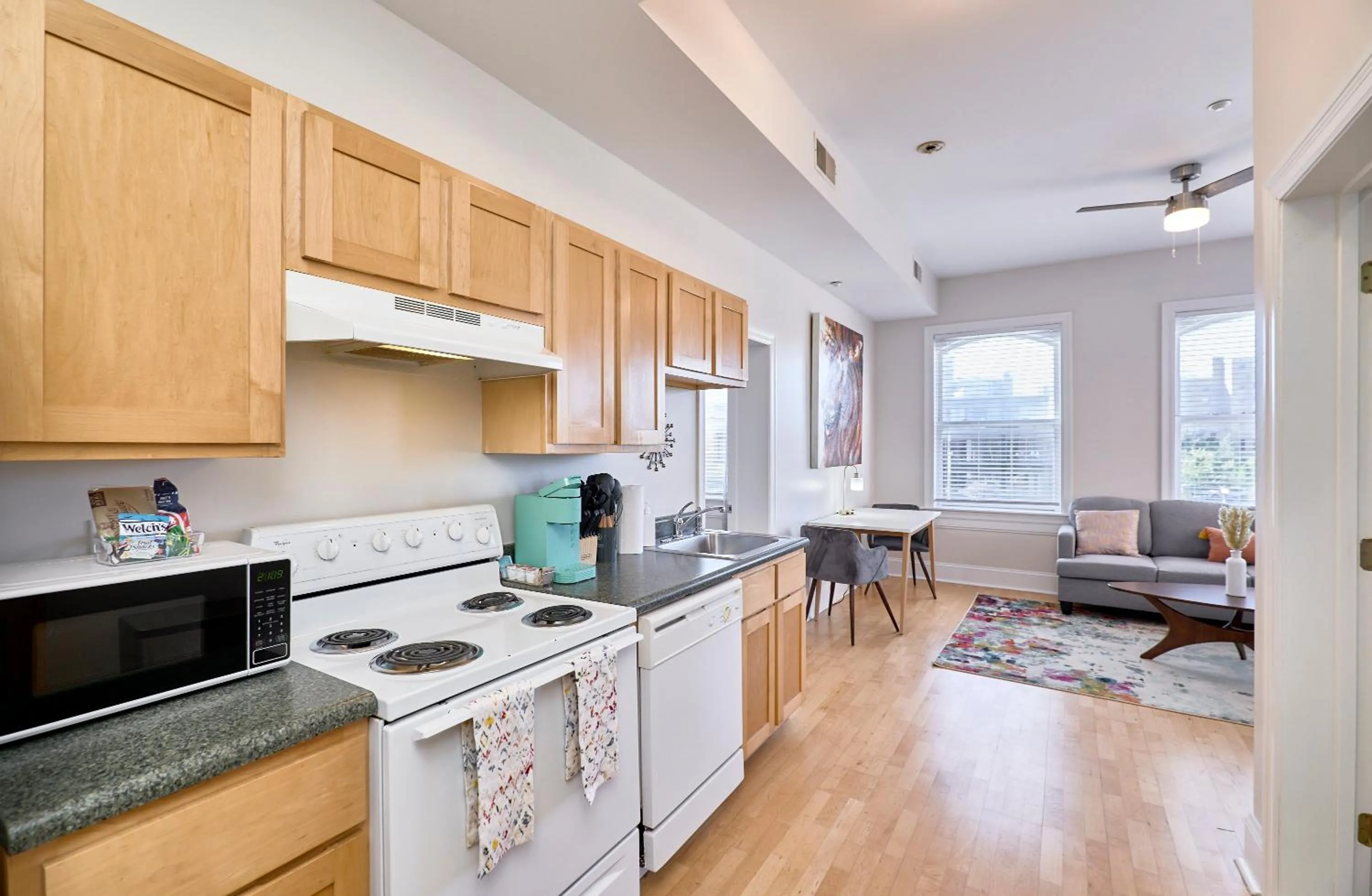 Dining area in WhiteHouse at Grand Central