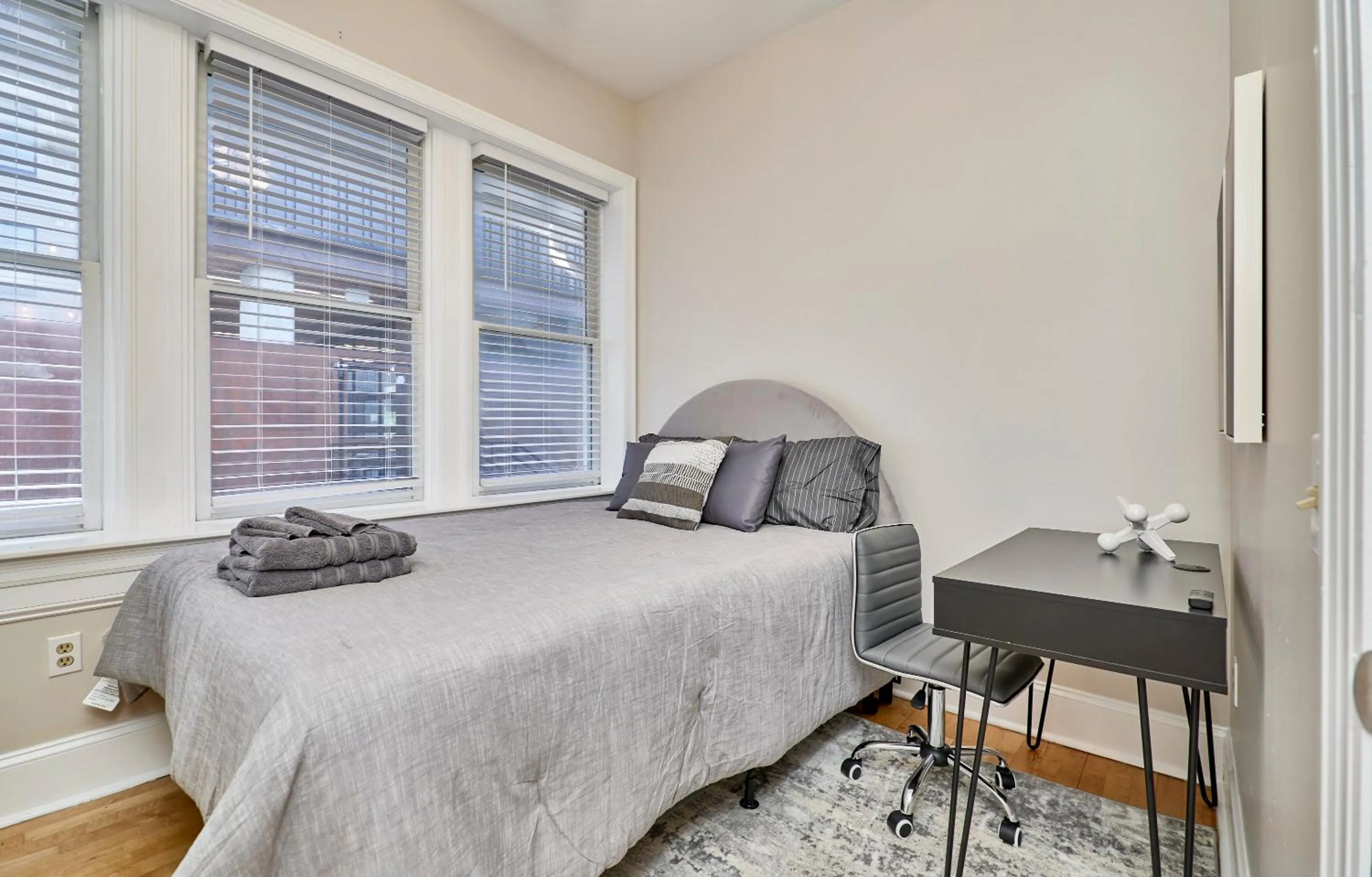 Bed in WhiteHouse at Grand Central