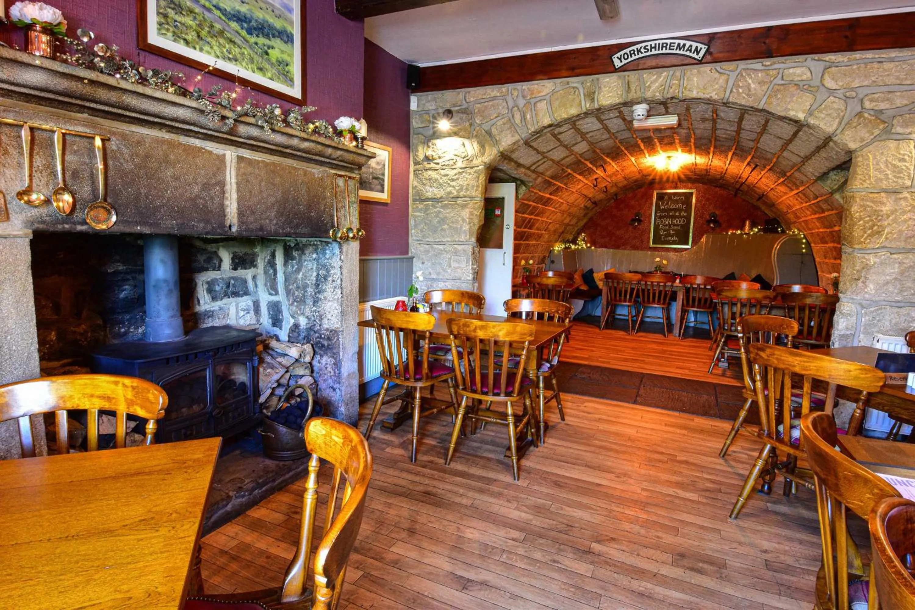 Restaurant/places to eat in Robin Hood Inn