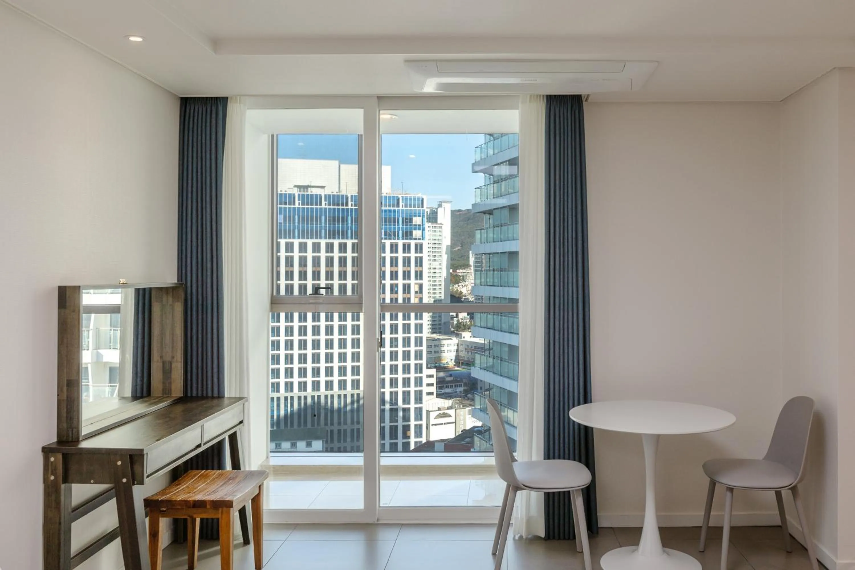 City view in Pale De Cz Condo