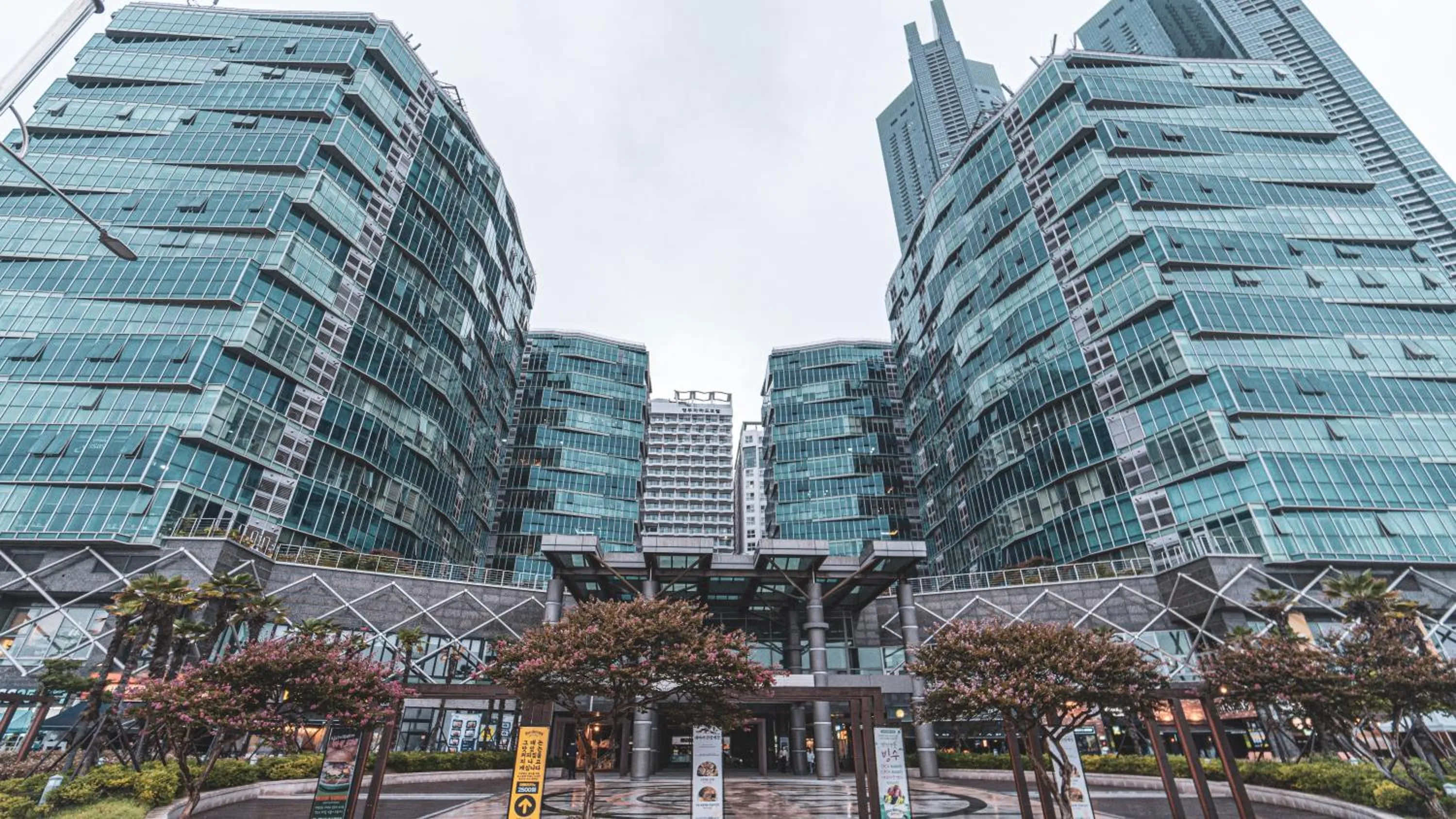 Property building in Pale De Cz Condo