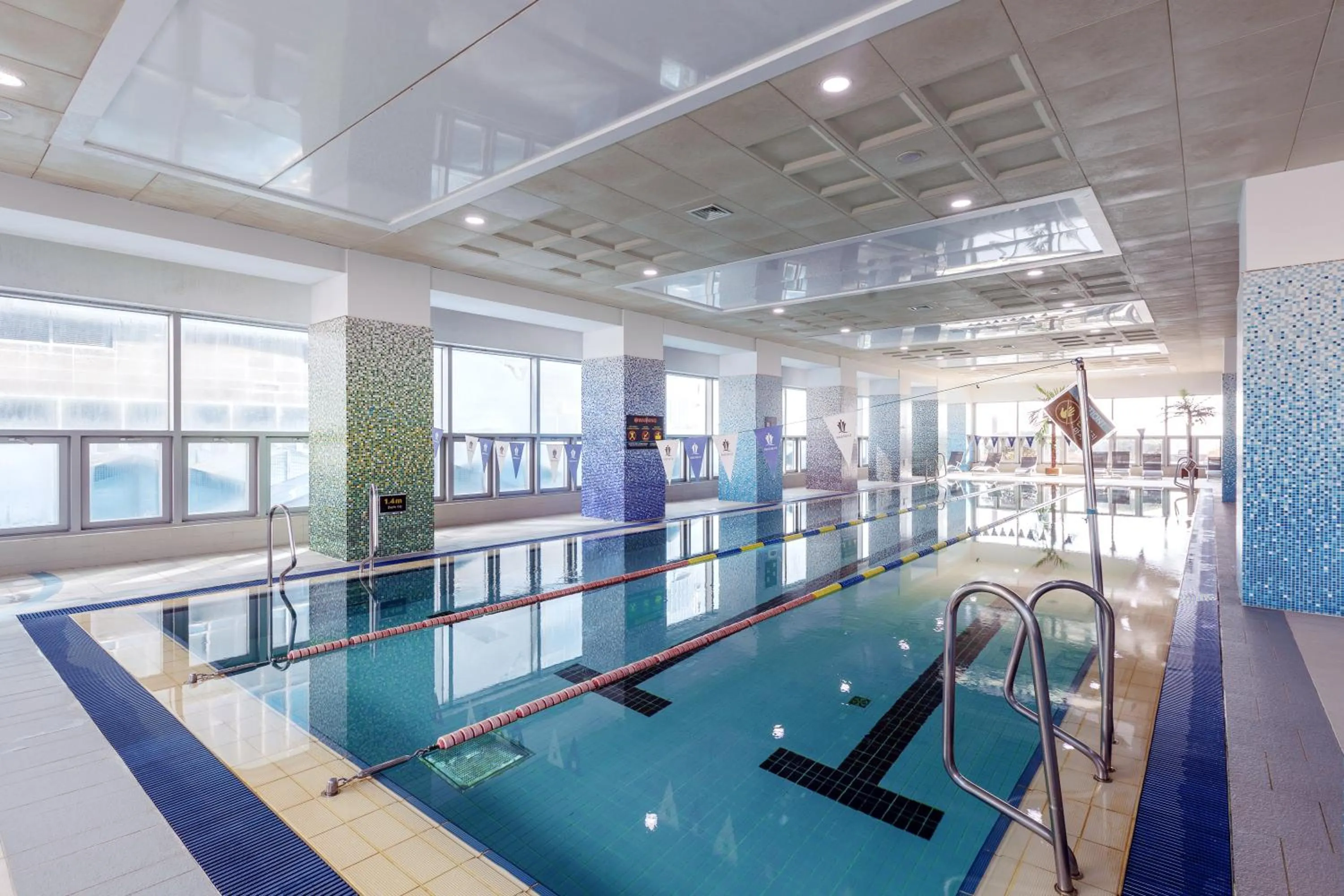 Swimming pool in Pale De Cz Condo