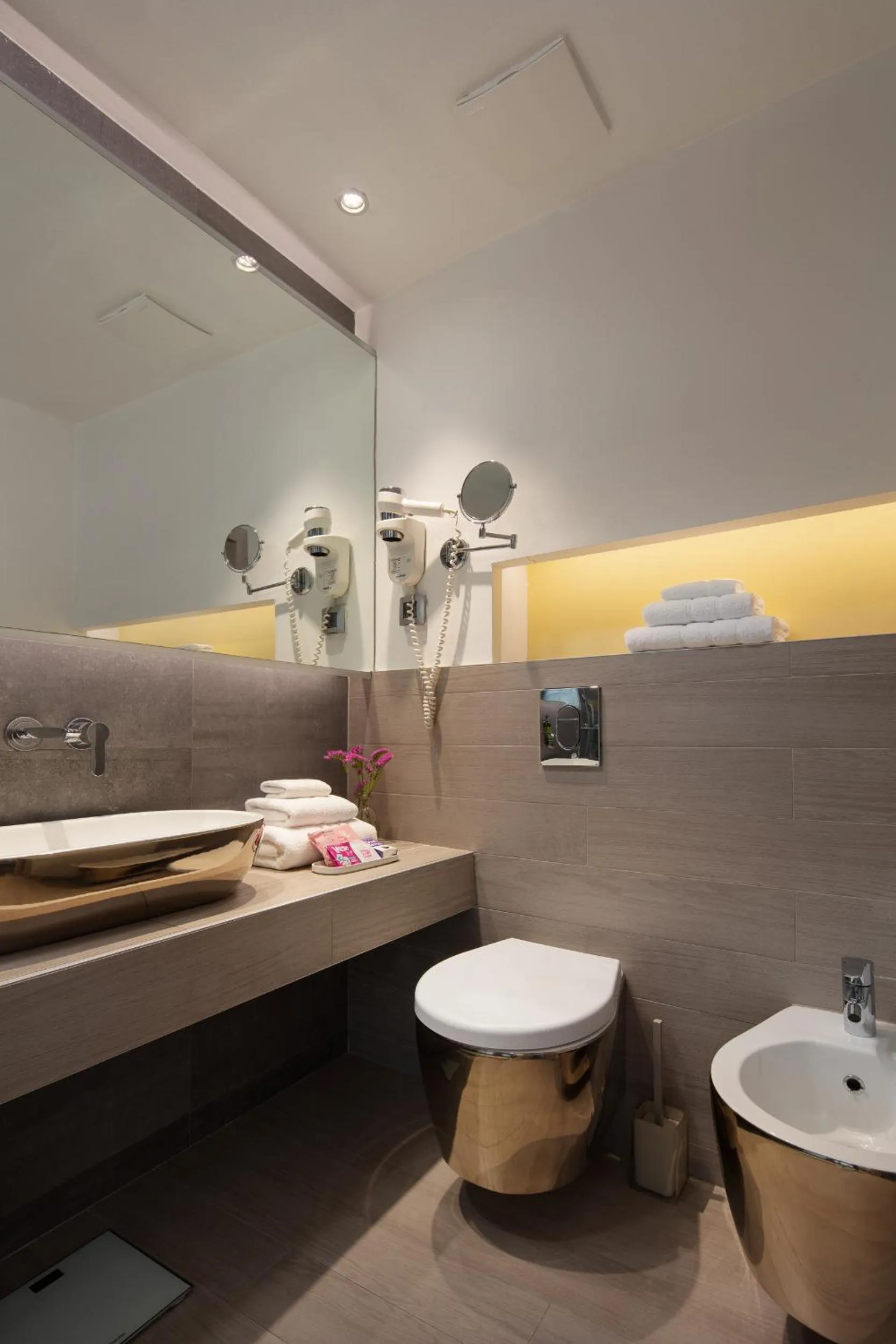 Bathroom in Hotel Colors Inn