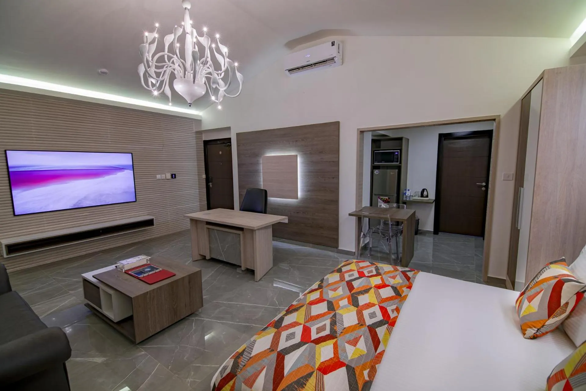 Bed in Home Suites Boutique Hotel Freetown