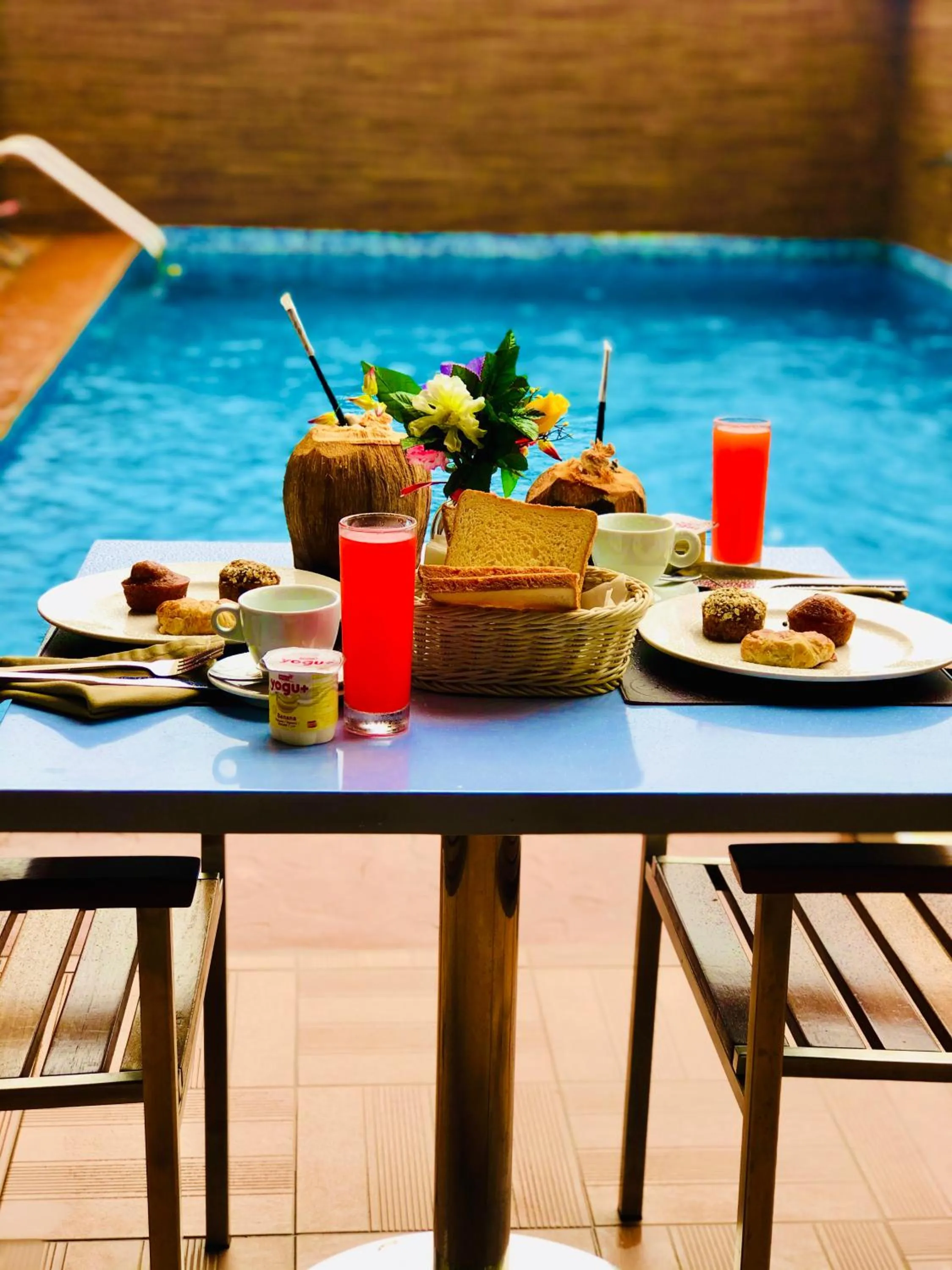 Swimming pool in Home Suites Boutique Hotel Freetown