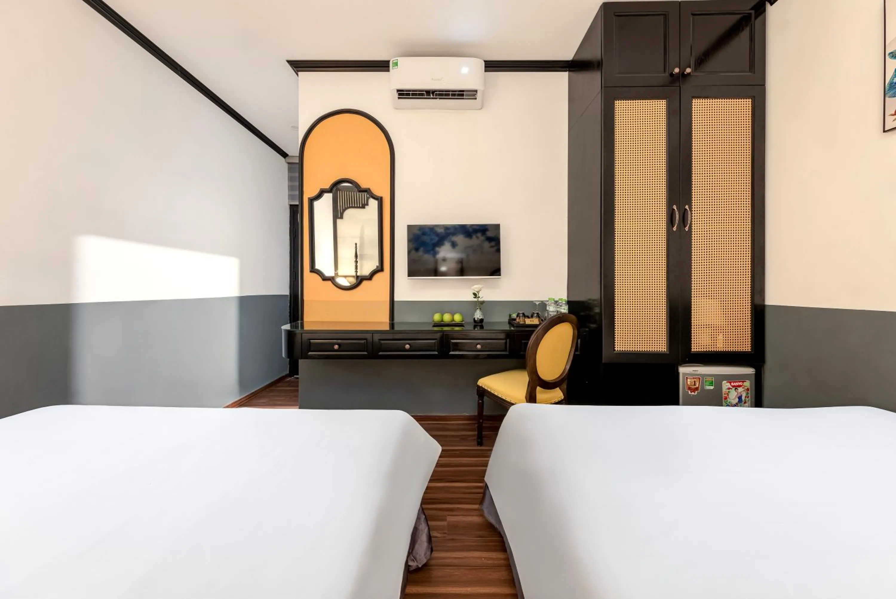 Bed in Hanoi Elpis Hotel & Spa