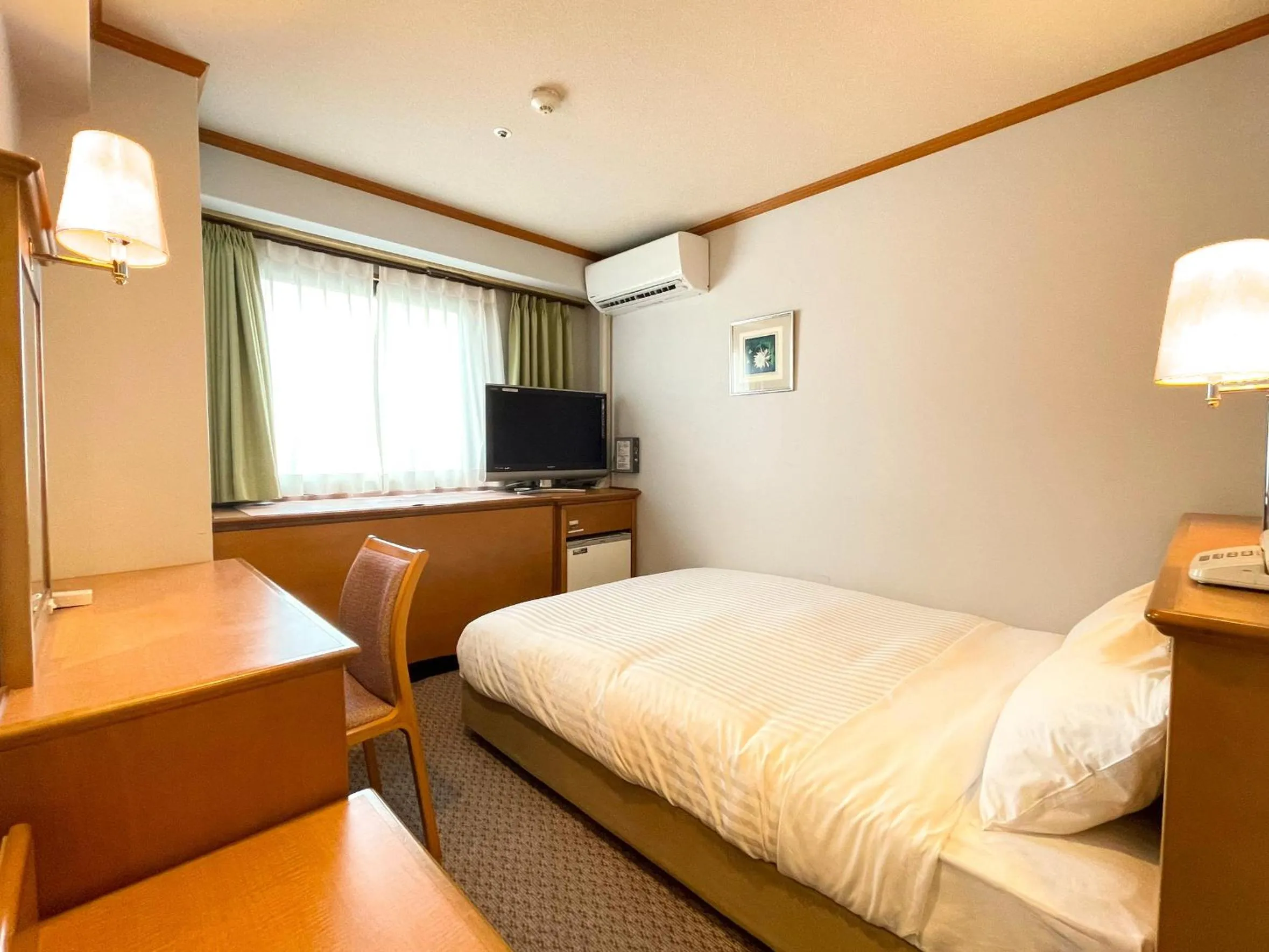 Photo of the whole room, Bed in Hotel Castle Inn Ise