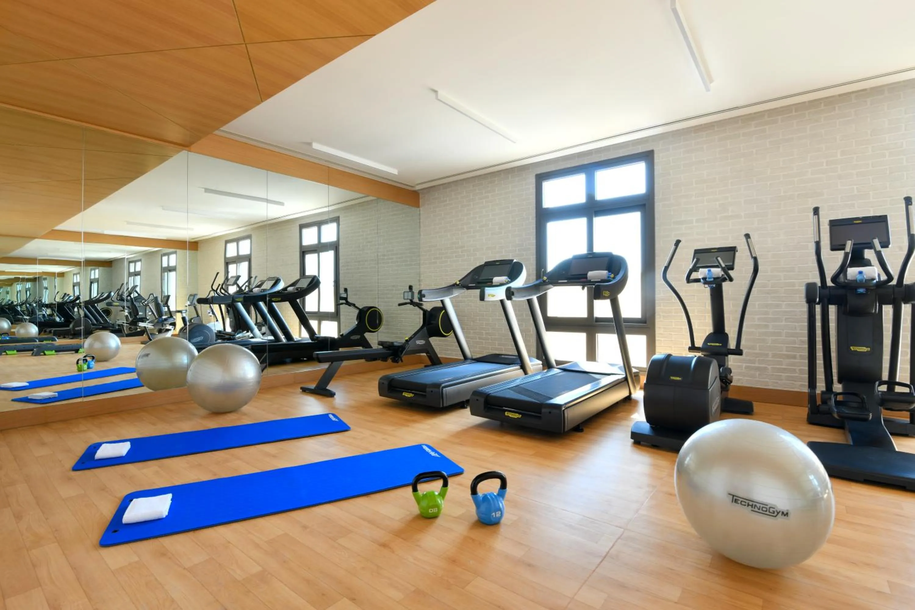 Fitness centre/facilities in Le Mirage Downtown
