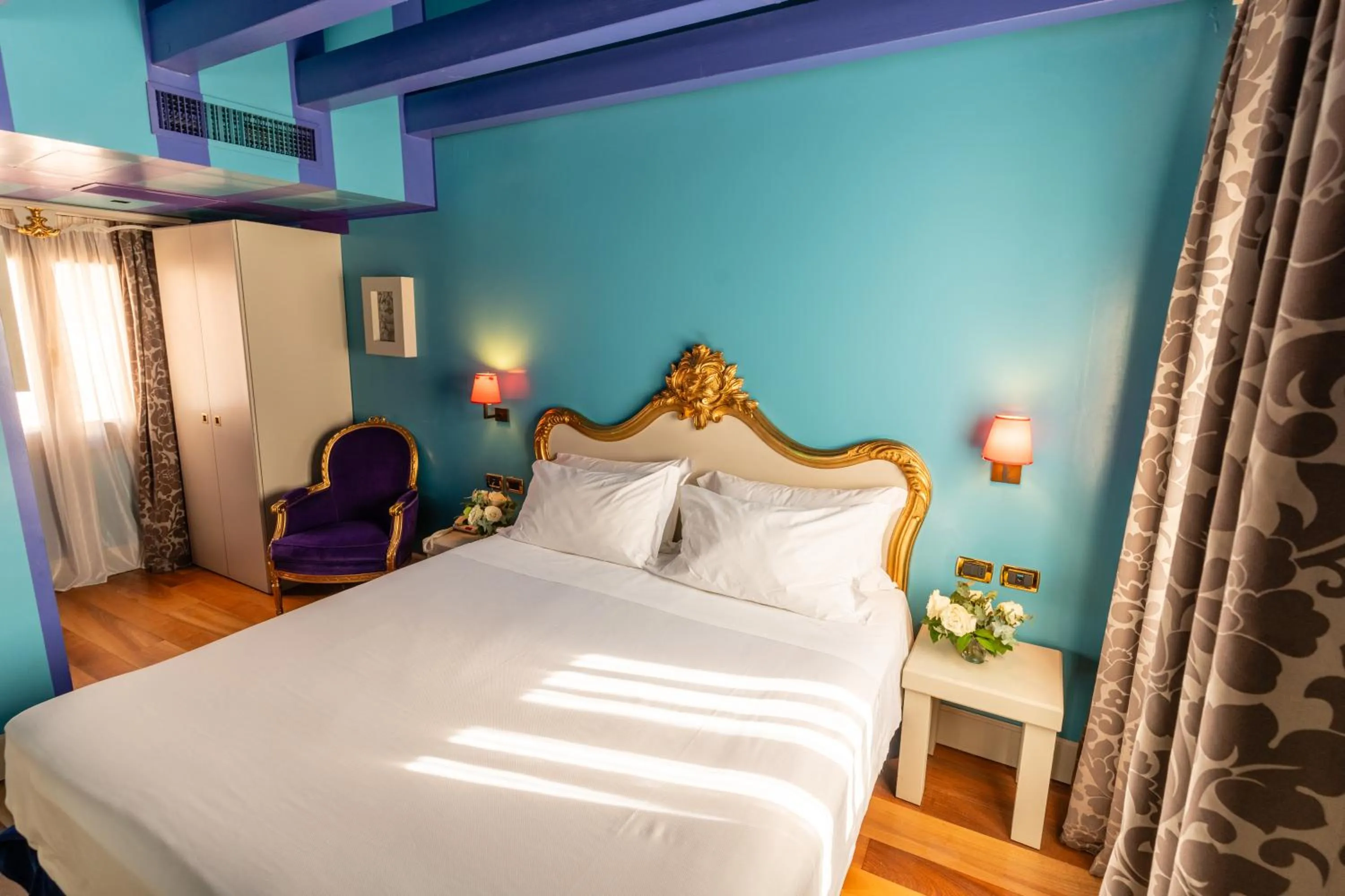 Photo of the whole room, Bed in Hotel Ca' Zusto Venezia