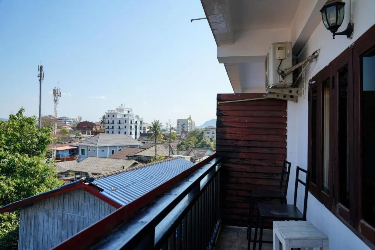 Bountang Mountain View Riverside Hotel