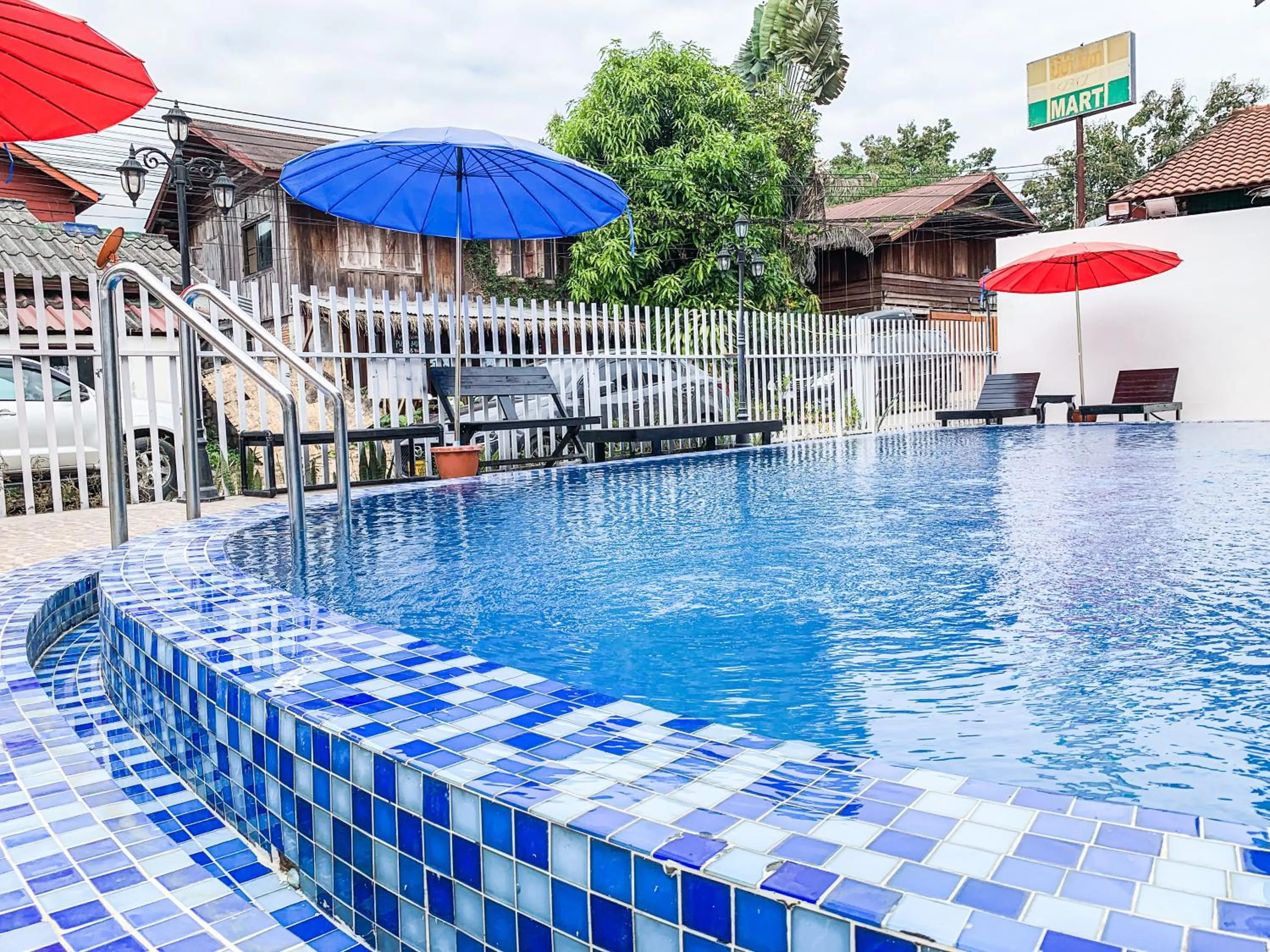 Pool view in Bountang Mountain View Riverside Hotel