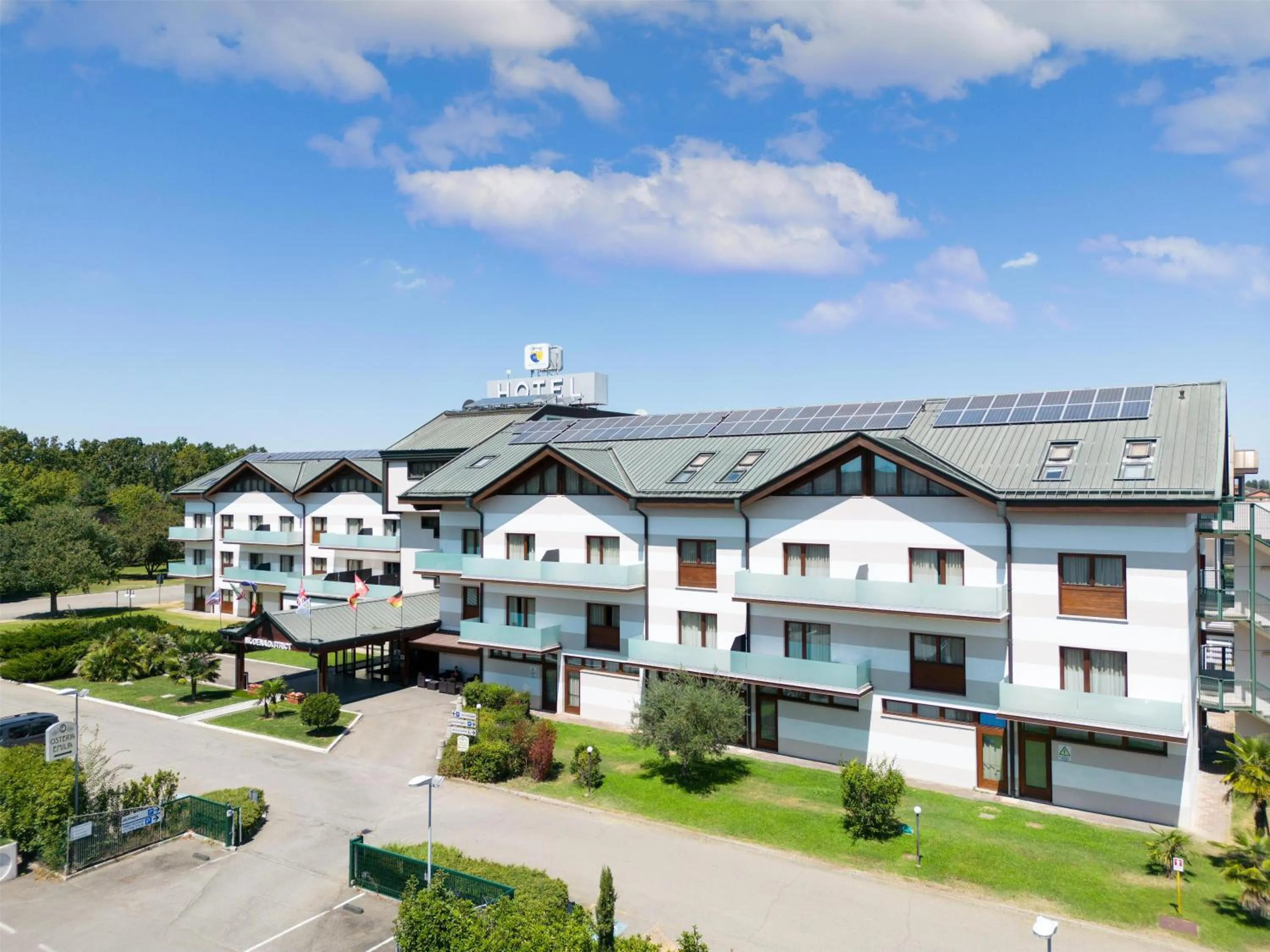 Property building in Best Western Modena District