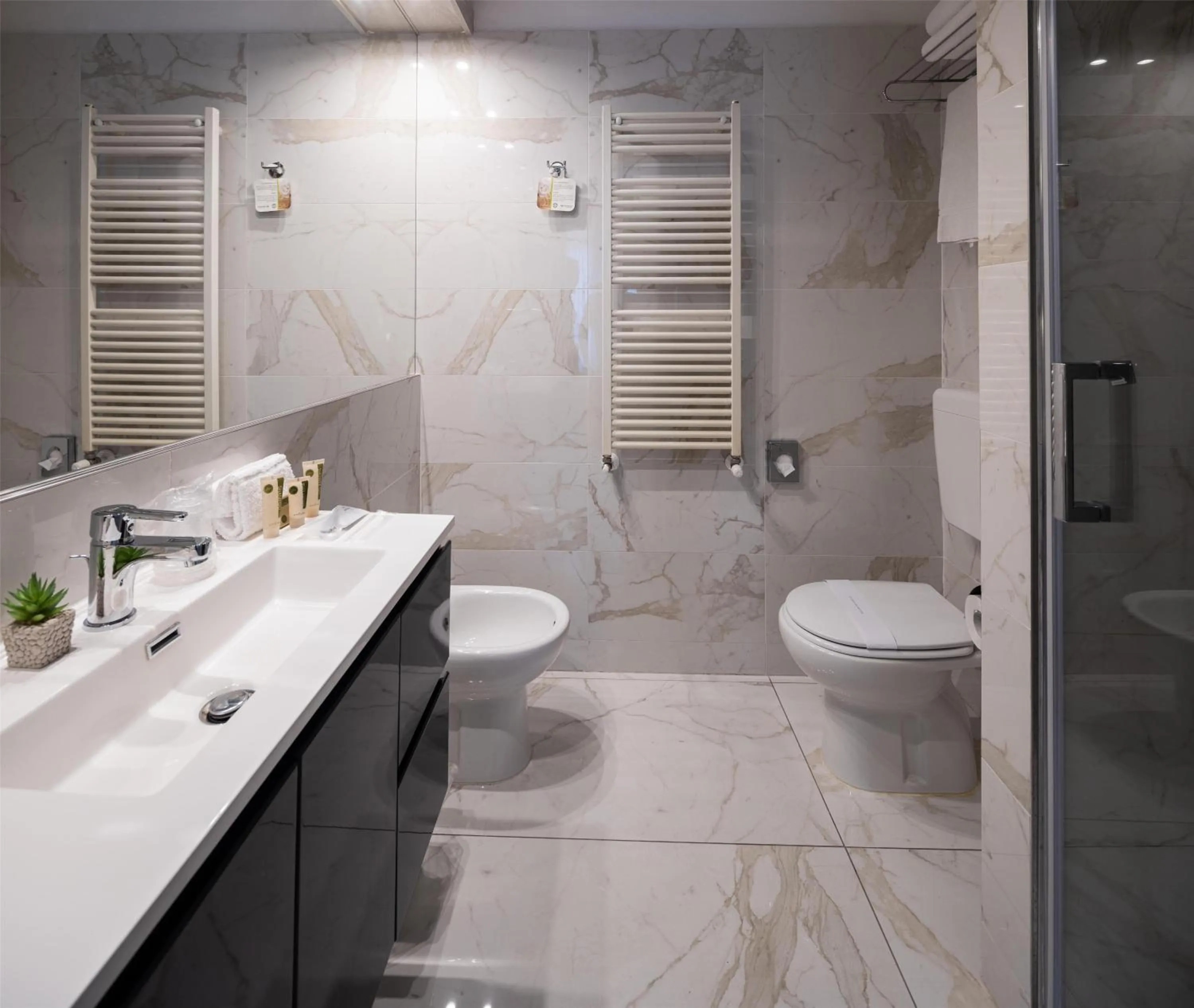 Photo of the whole room in Best Western Modena District