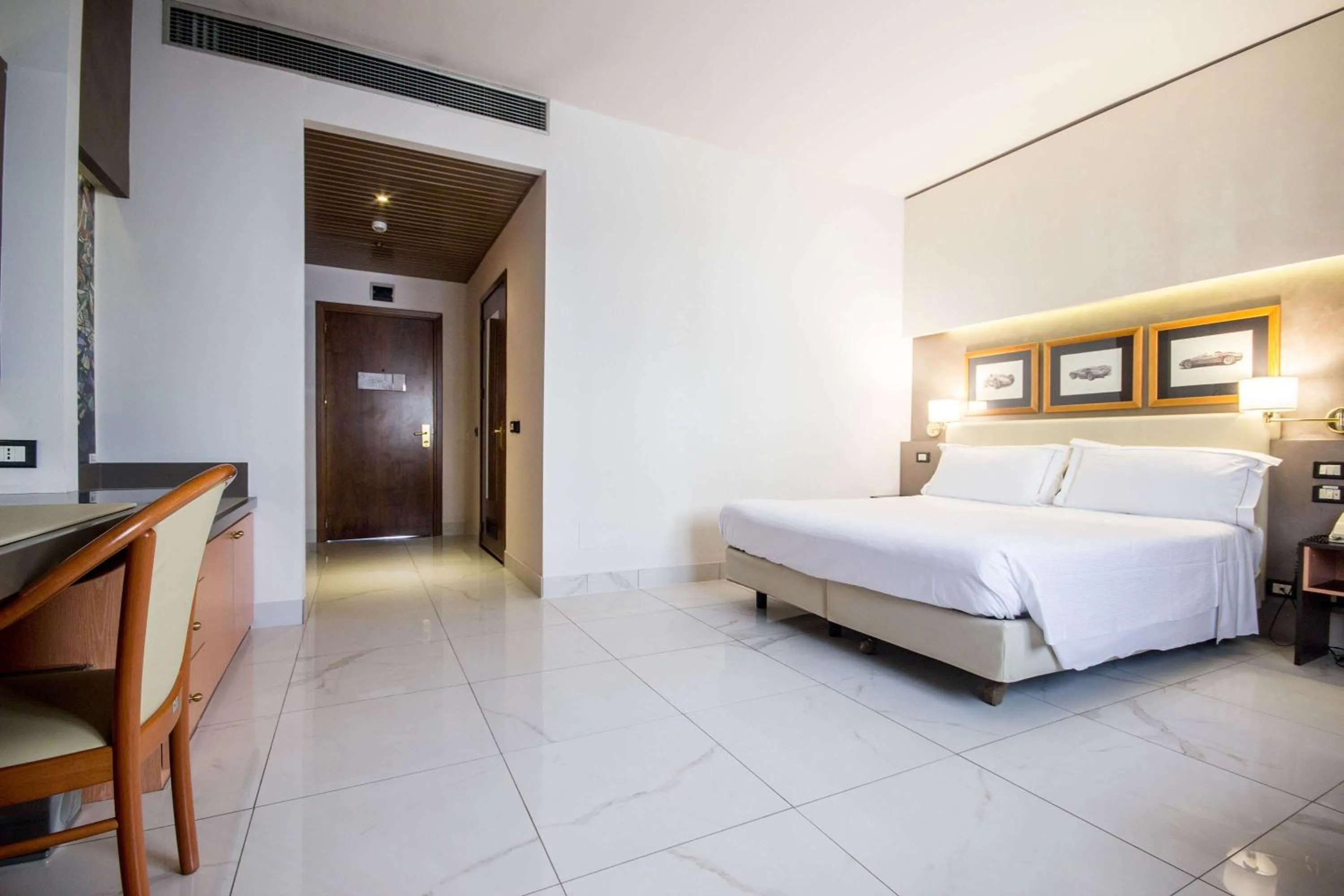 TV and multimedia, Bed in Best Western Modena District