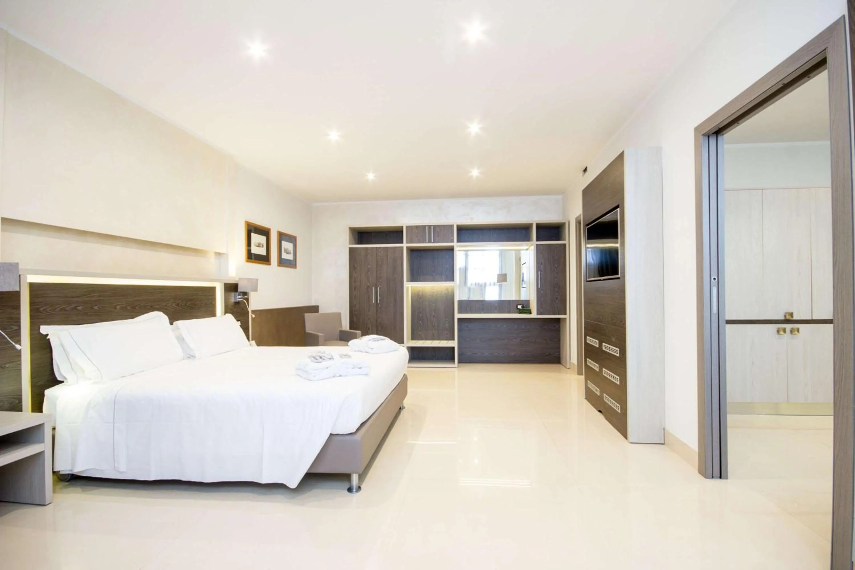 Bedroom, Bed in Best Western Modena District