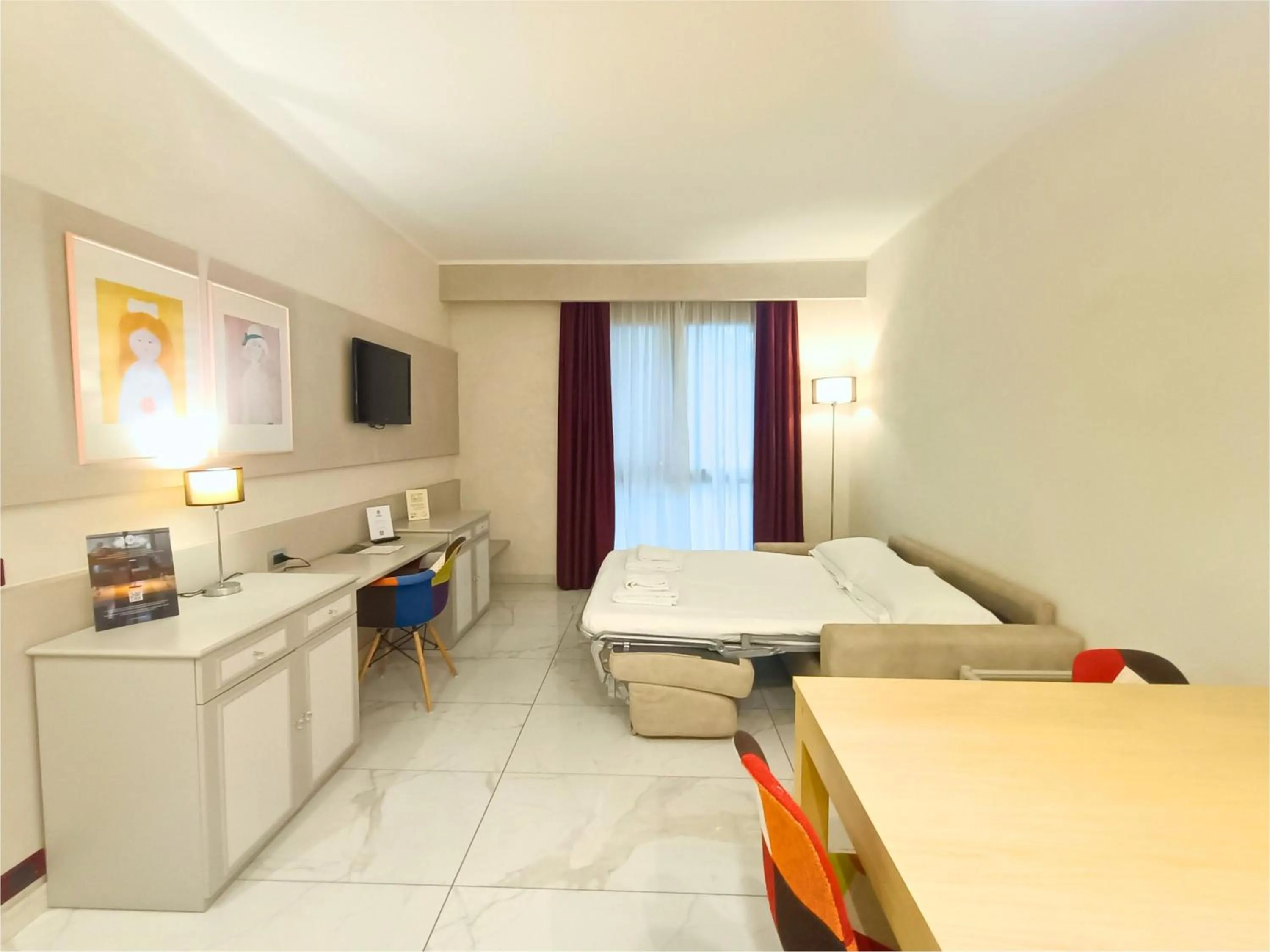 Bed in Best Western Modena District