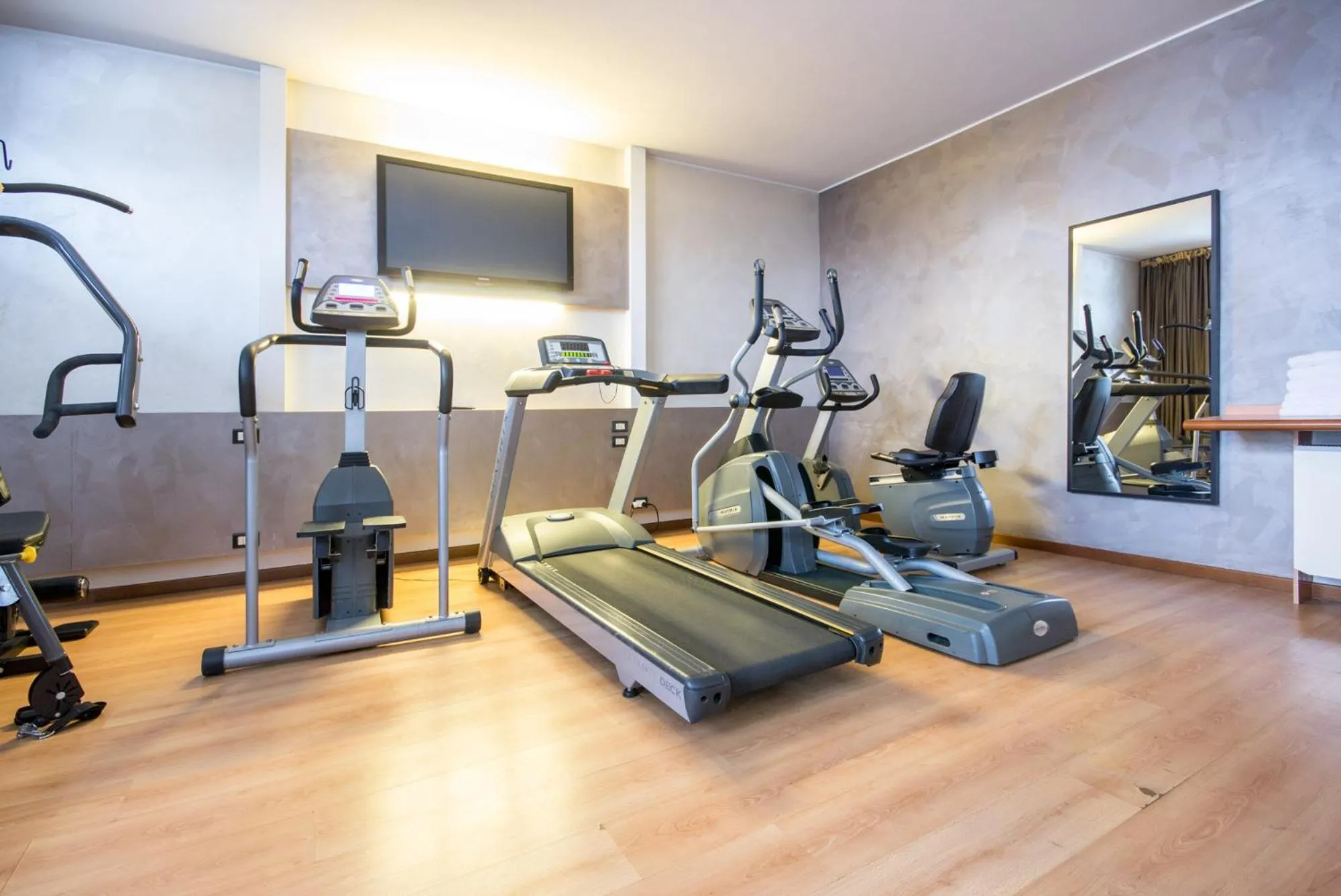 Fitness centre/facilities in Best Western Modena District