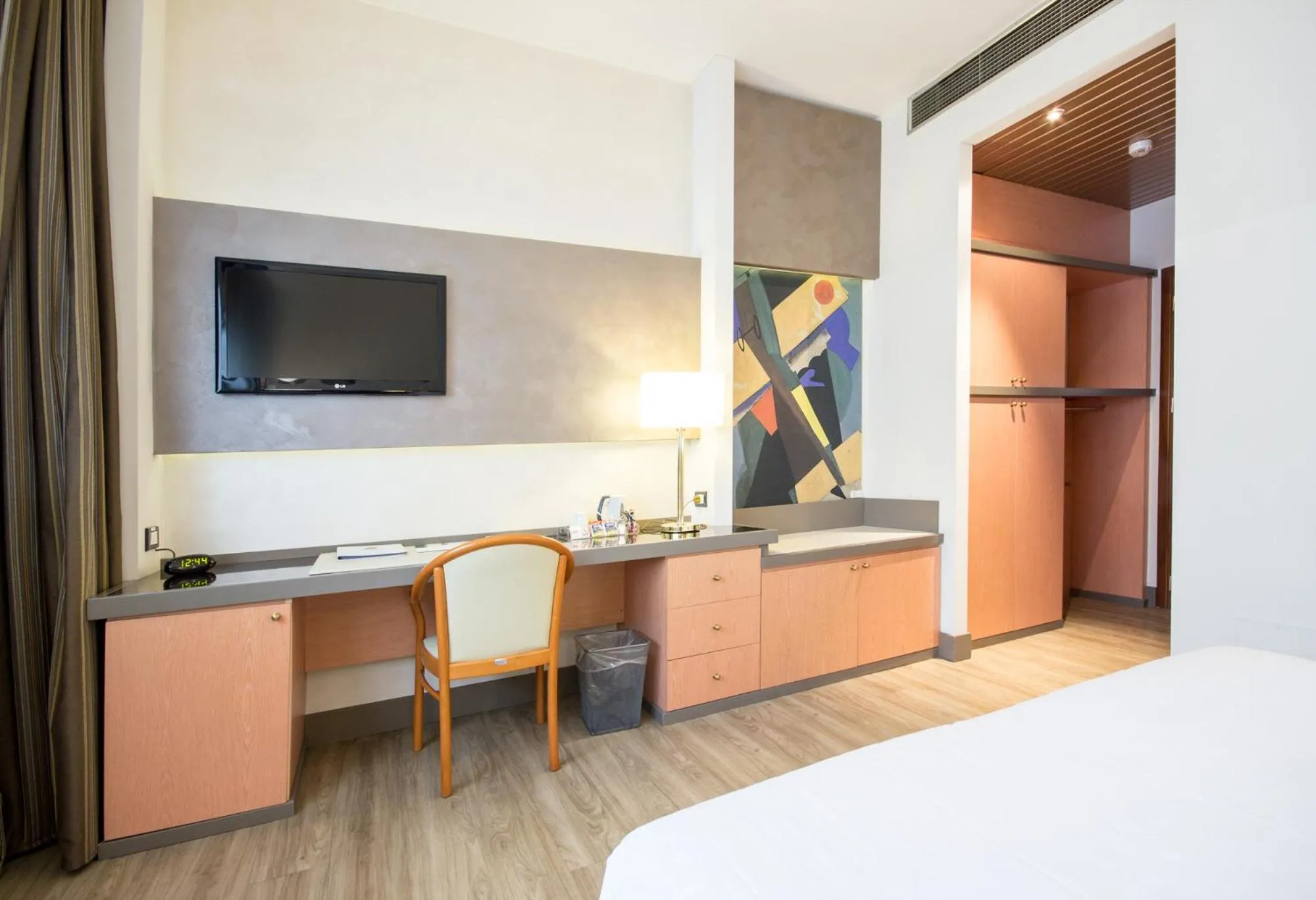 TV and multimedia, Bed in Best Western Modena District