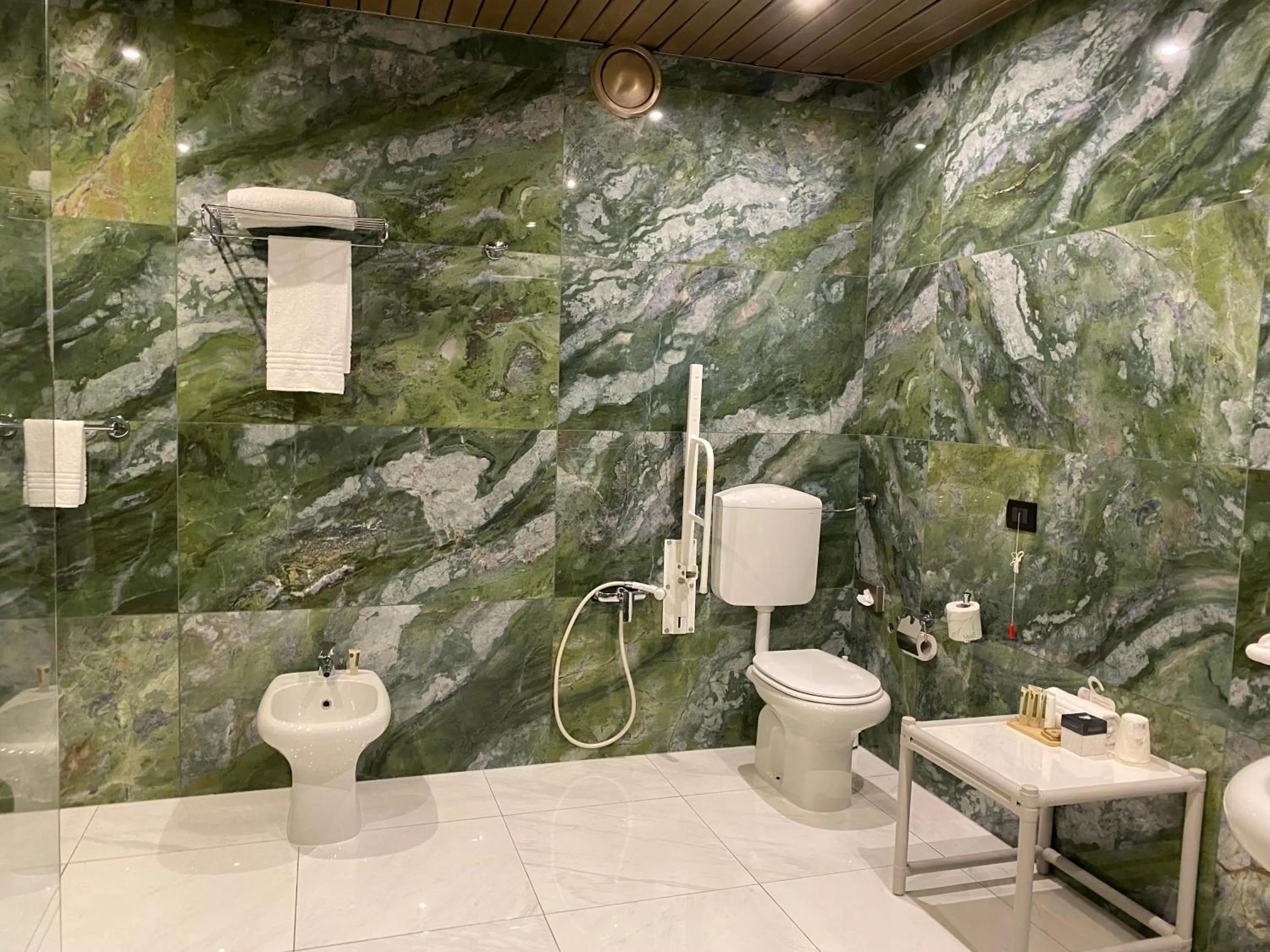 Bathroom in Best Western Modena District