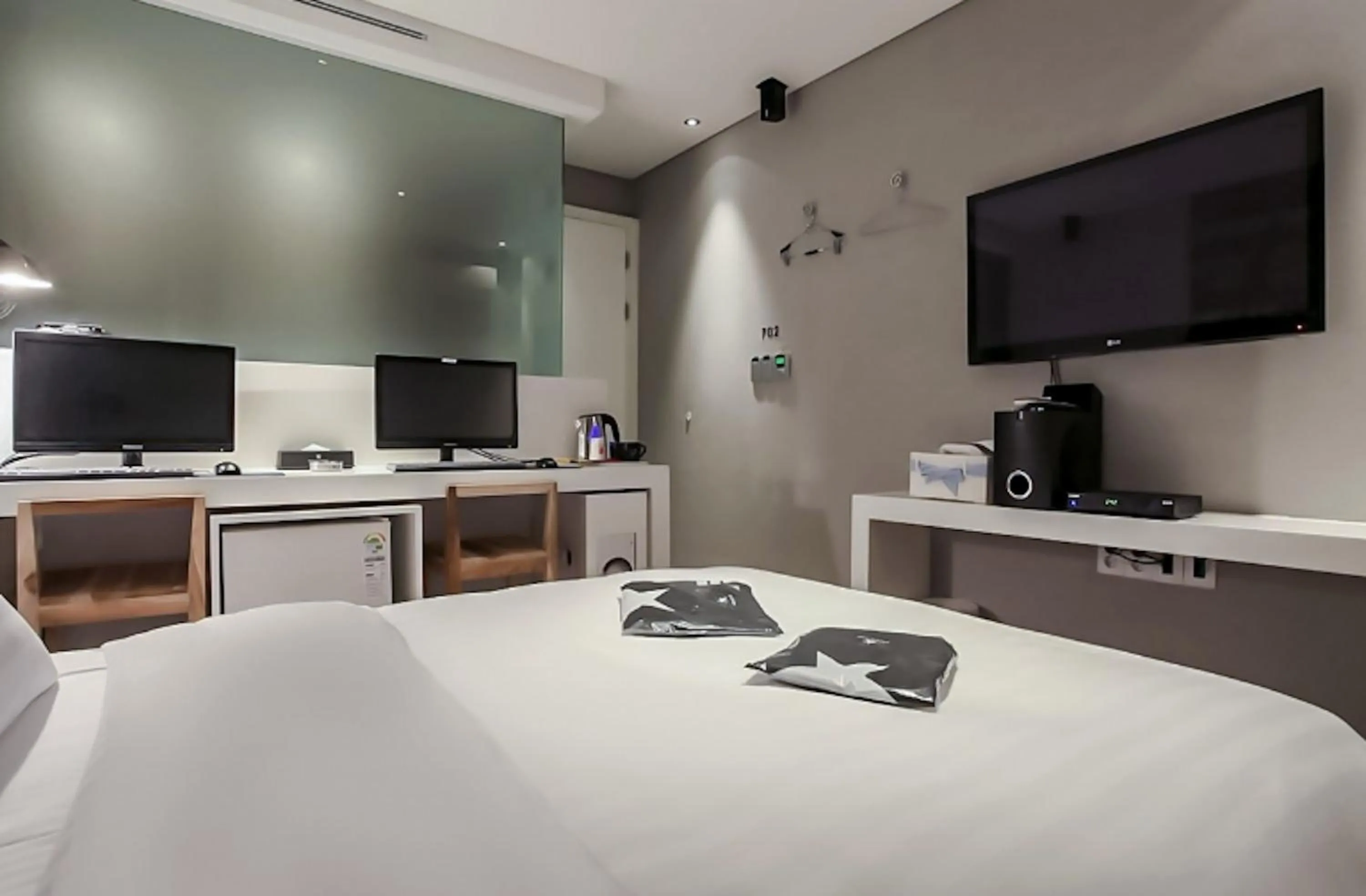 Bed in Nine Star Hotel