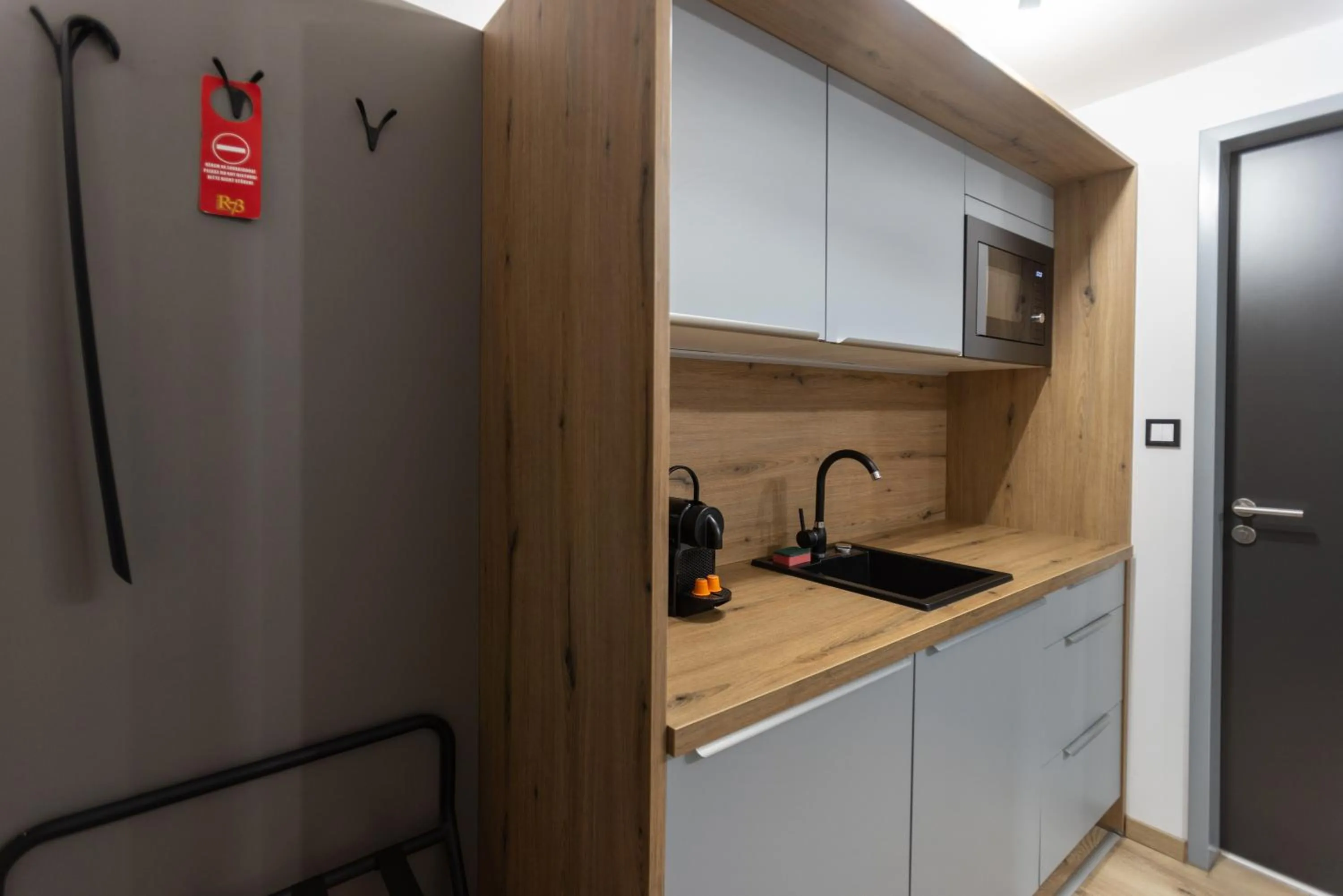 Kitchen or kitchenette in R73 Residences