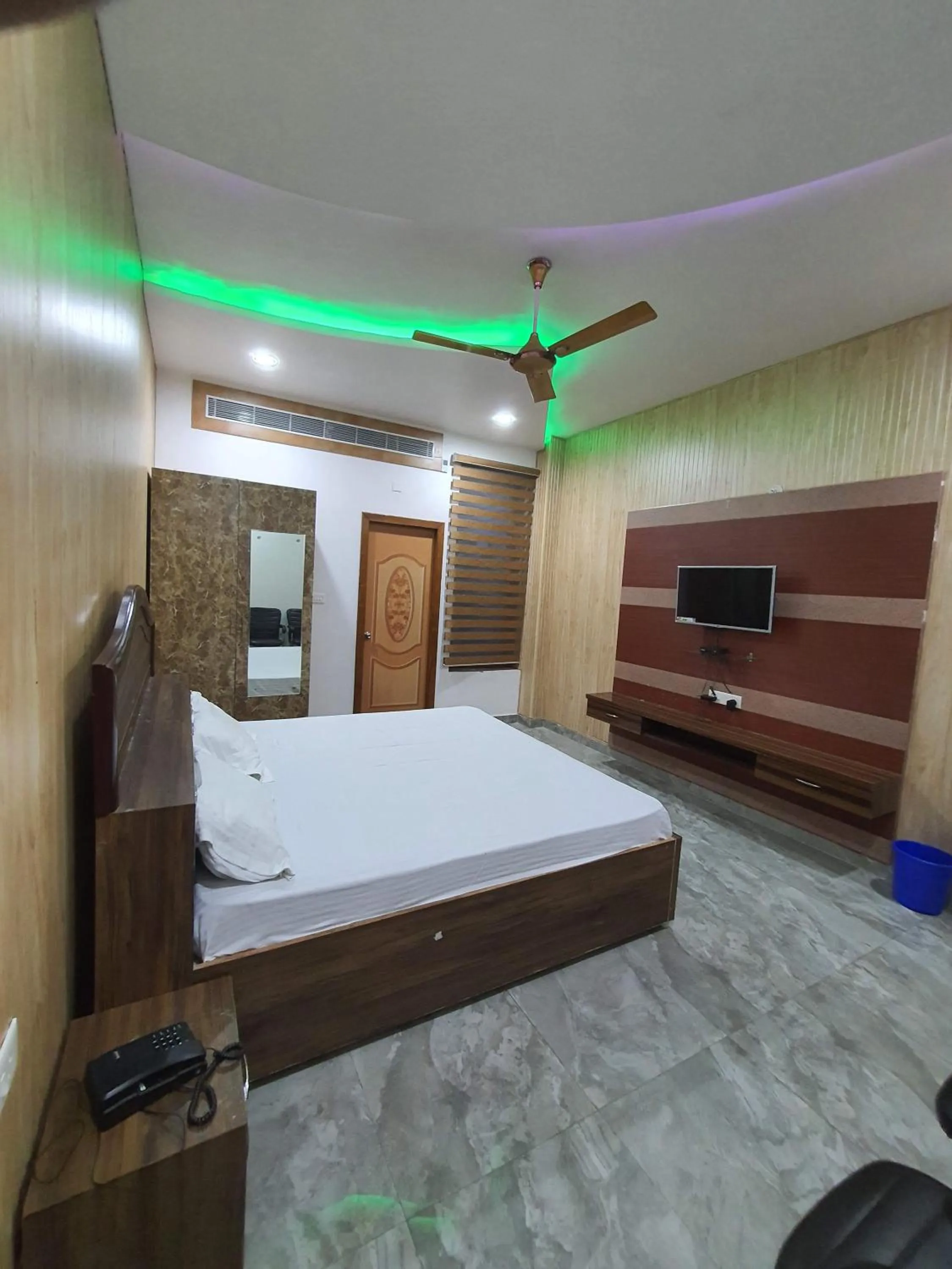 Photo of the whole room, Bed in Surja Resort