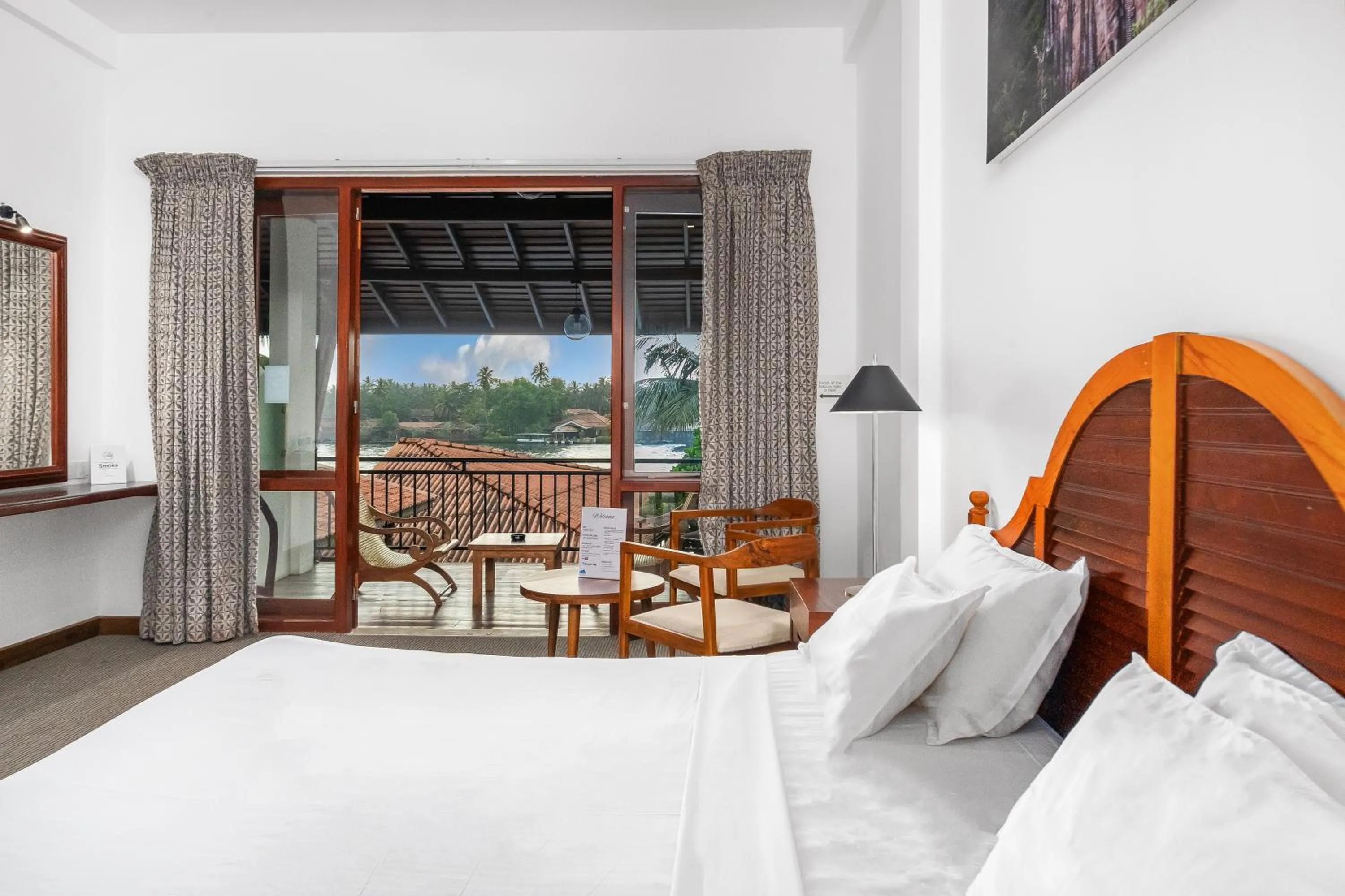 Bedroom, Bed in Hotel Nilwala