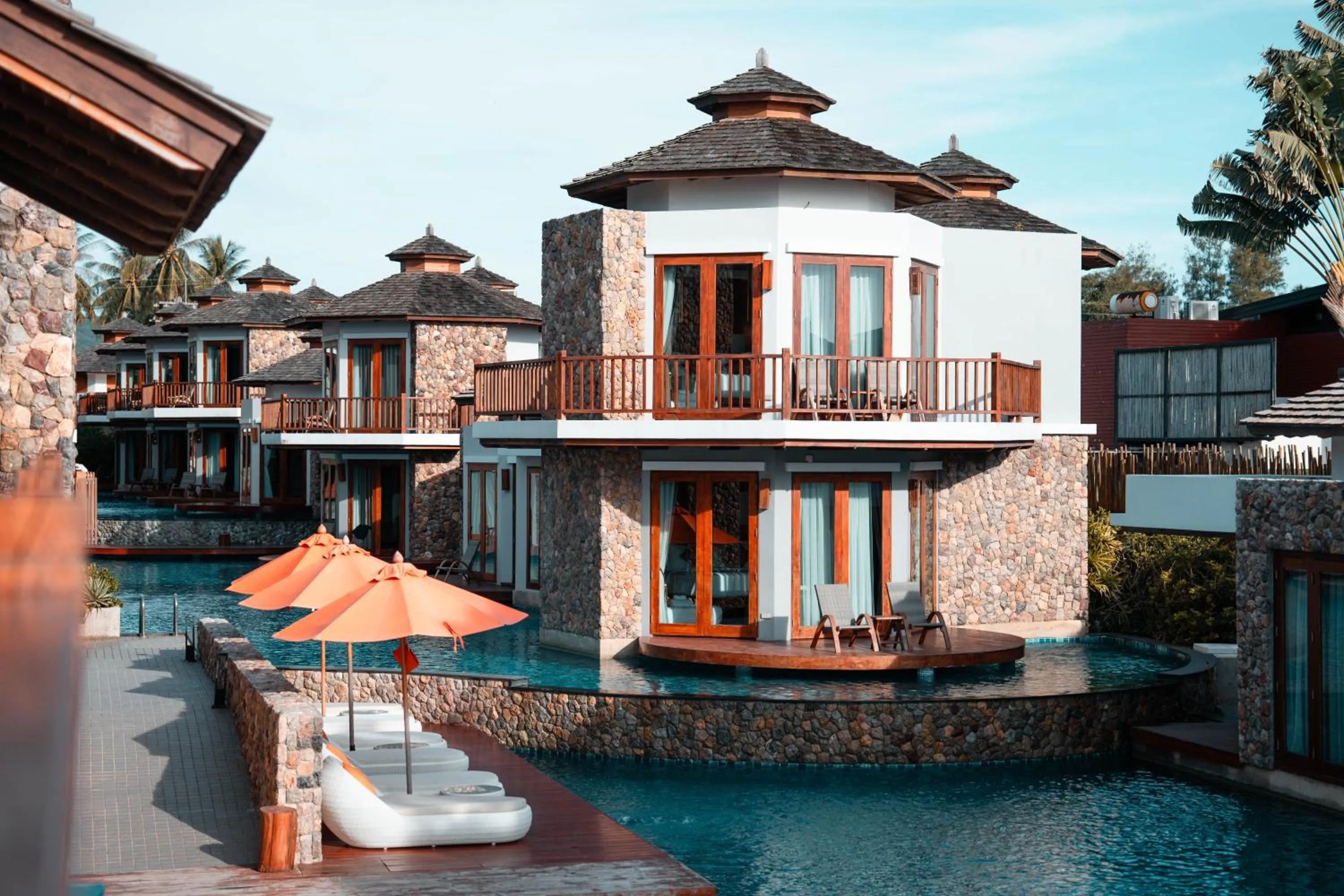 Property building in Yotaka Khanom