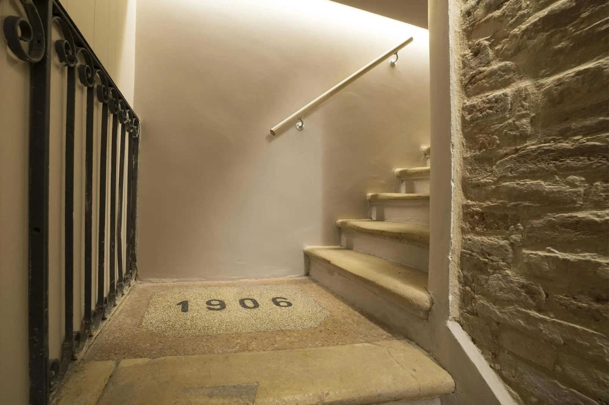 Al Portico Guest House