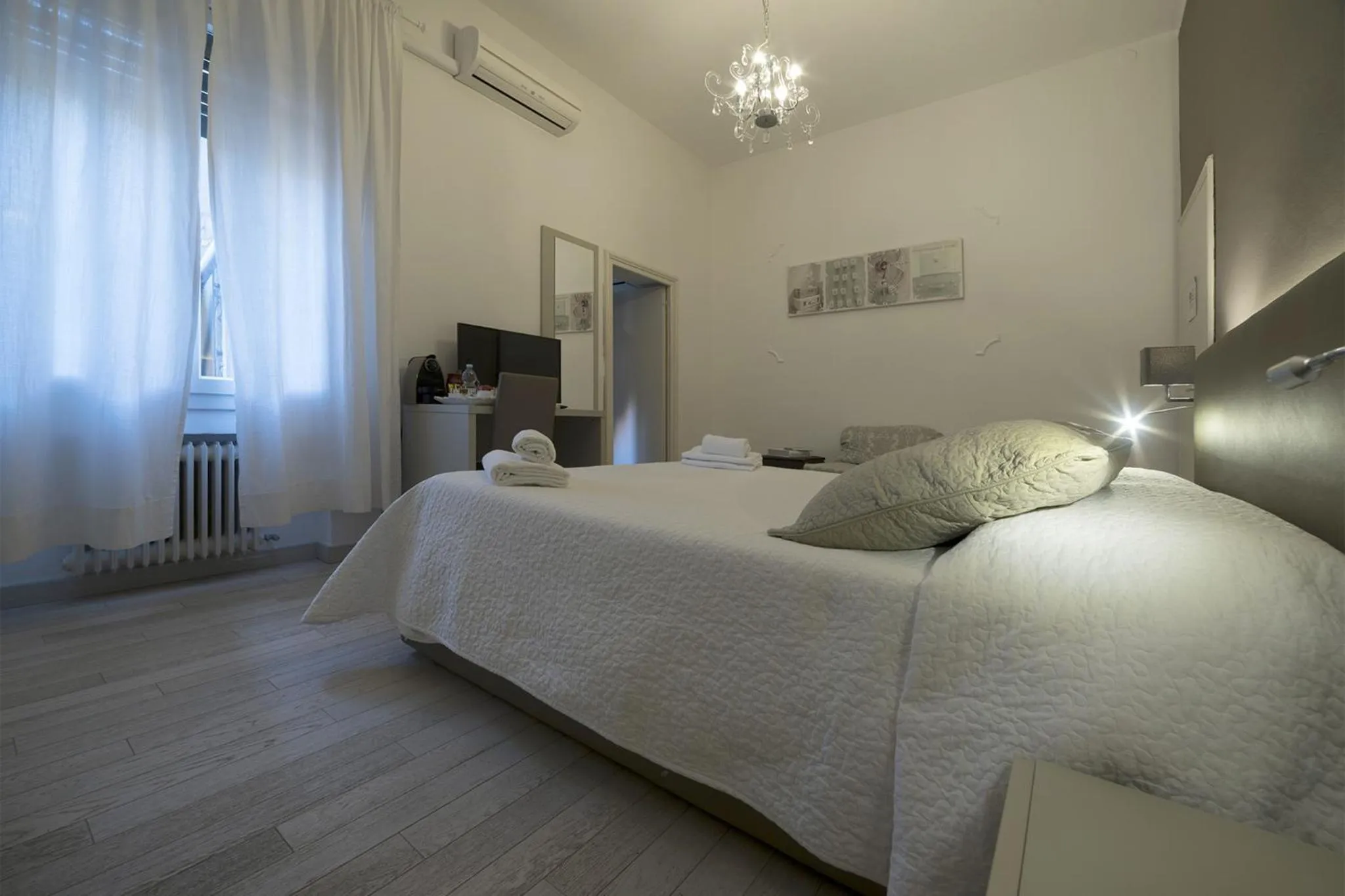 Bed in Al Portico Guest House