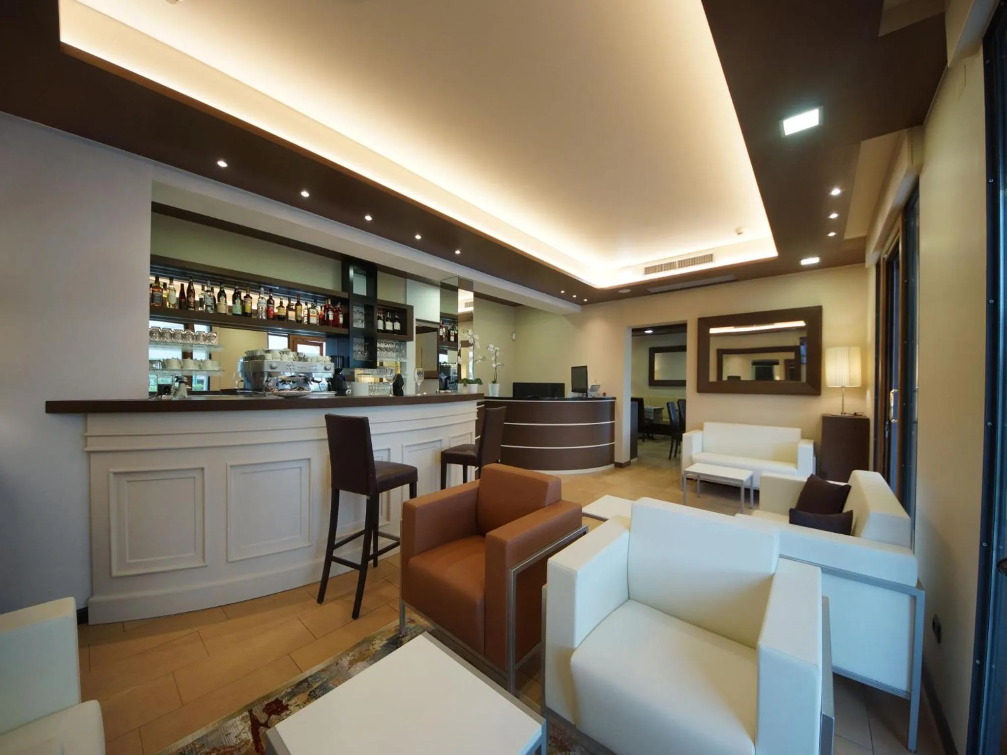 Communal lounge/ TV room in Hotel Clarin 14 by Dori