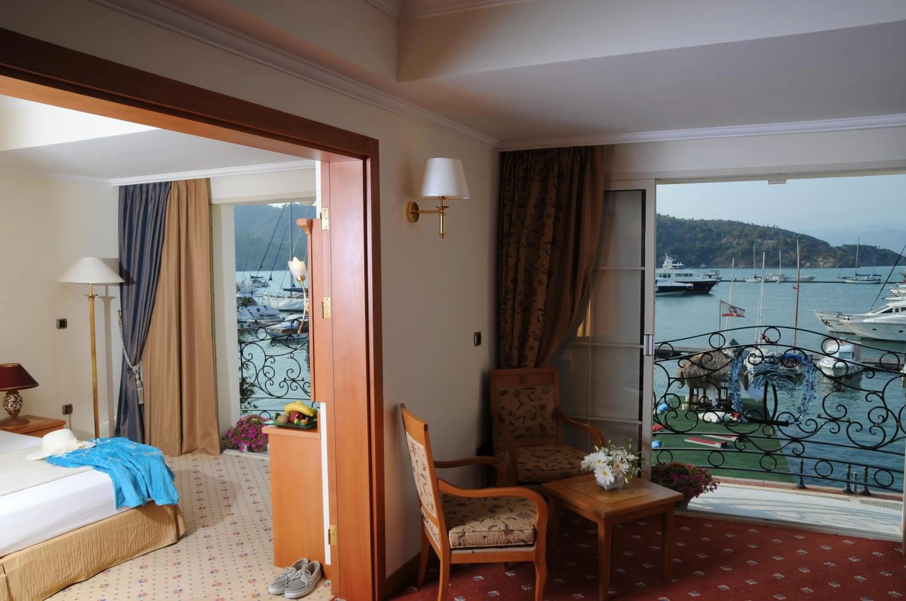 View (from property/room), Bed in Ece Saray Marina Resort