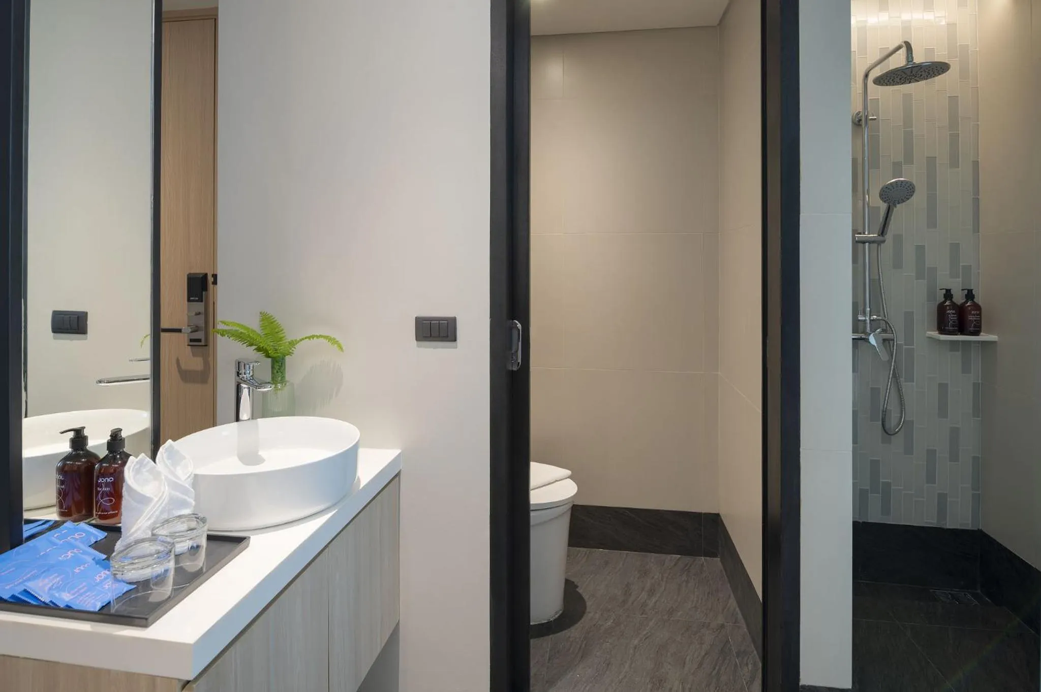 Bathroom in JonoX Phuket Karon Hotel
