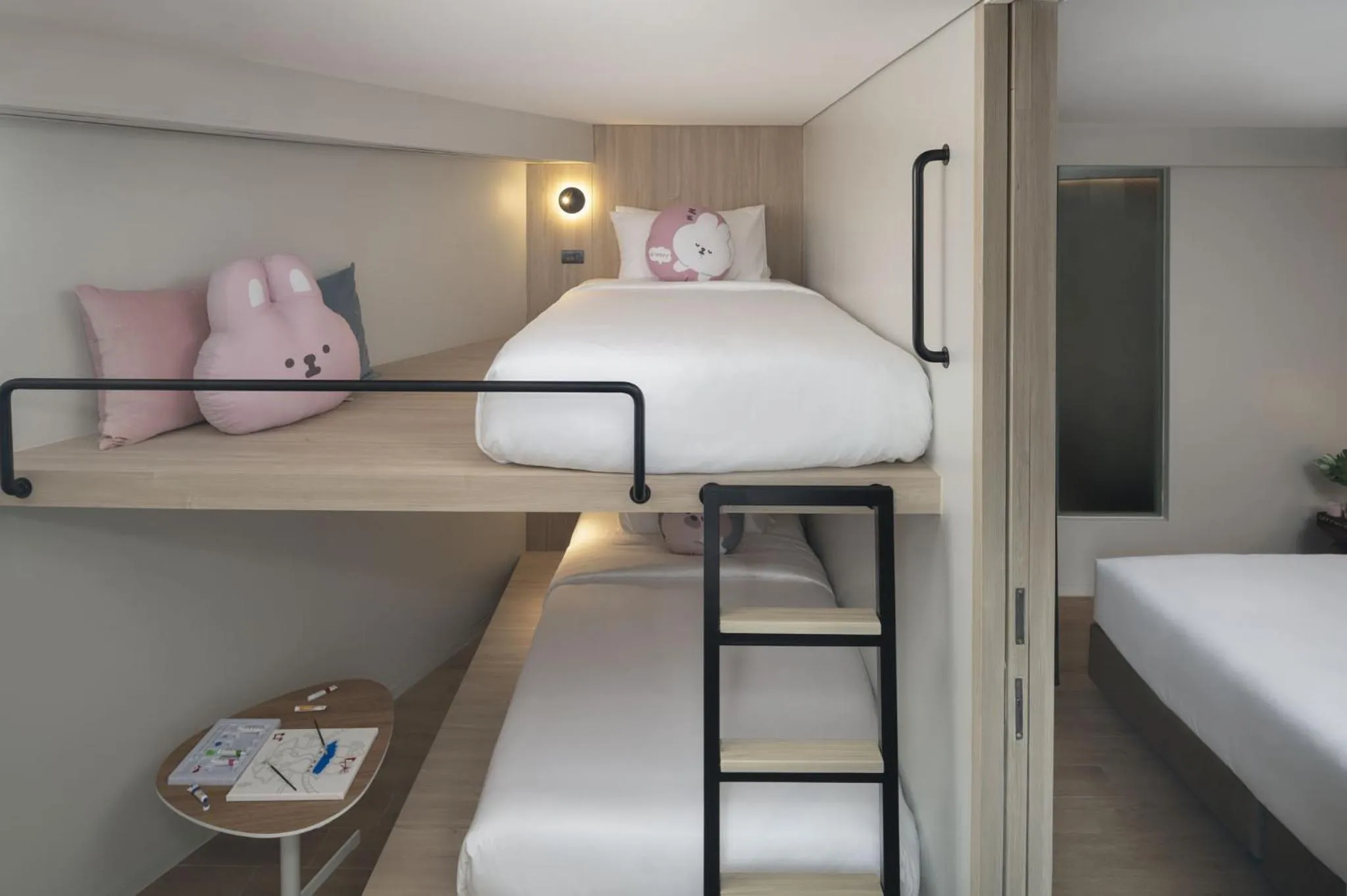 Bedroom, Bed in JonoX Phuket Karon Hotel