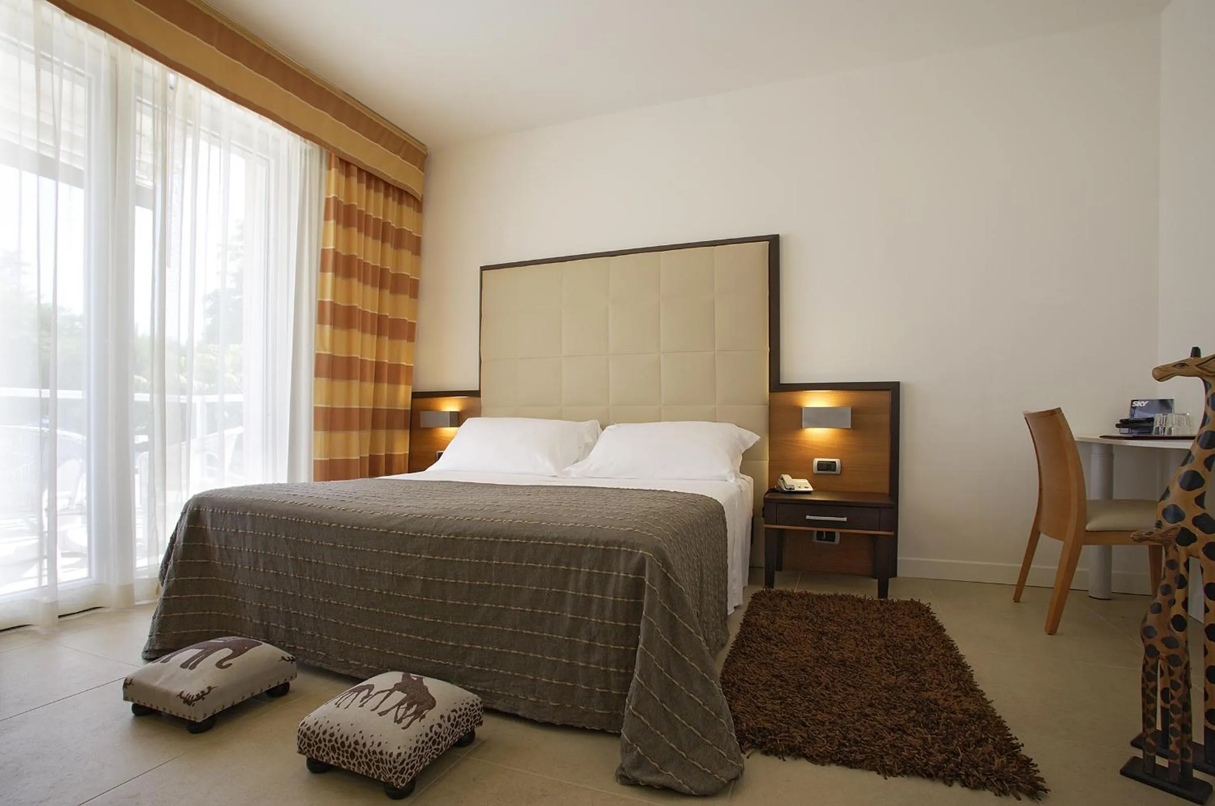 Bed in Park Hotel Ermitage Resort & Spa