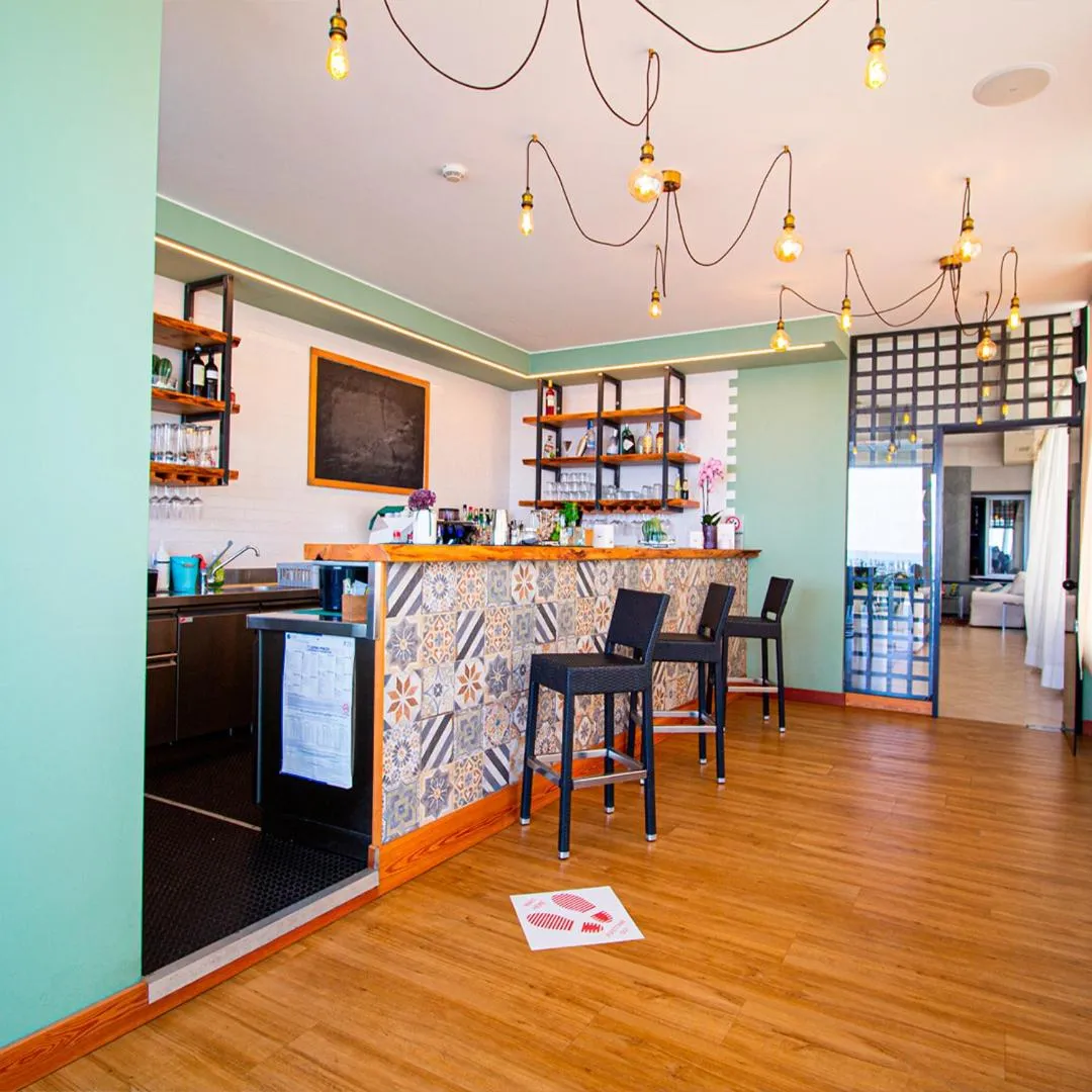 Lounge or bar in Hotel Niagara