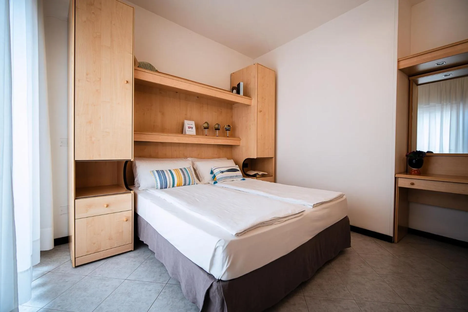 Bed in Hotel Niagara