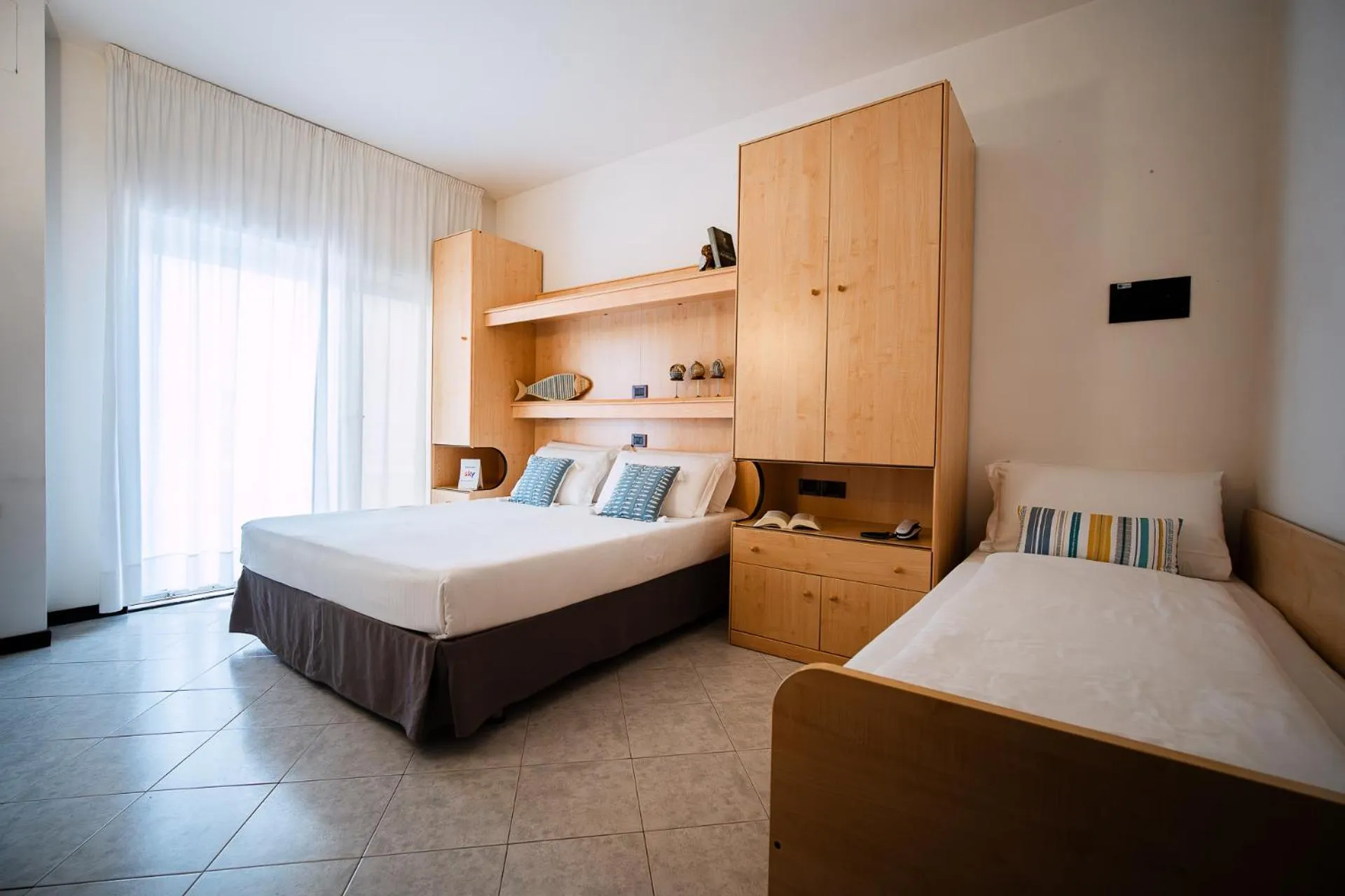 Bed in Hotel Niagara