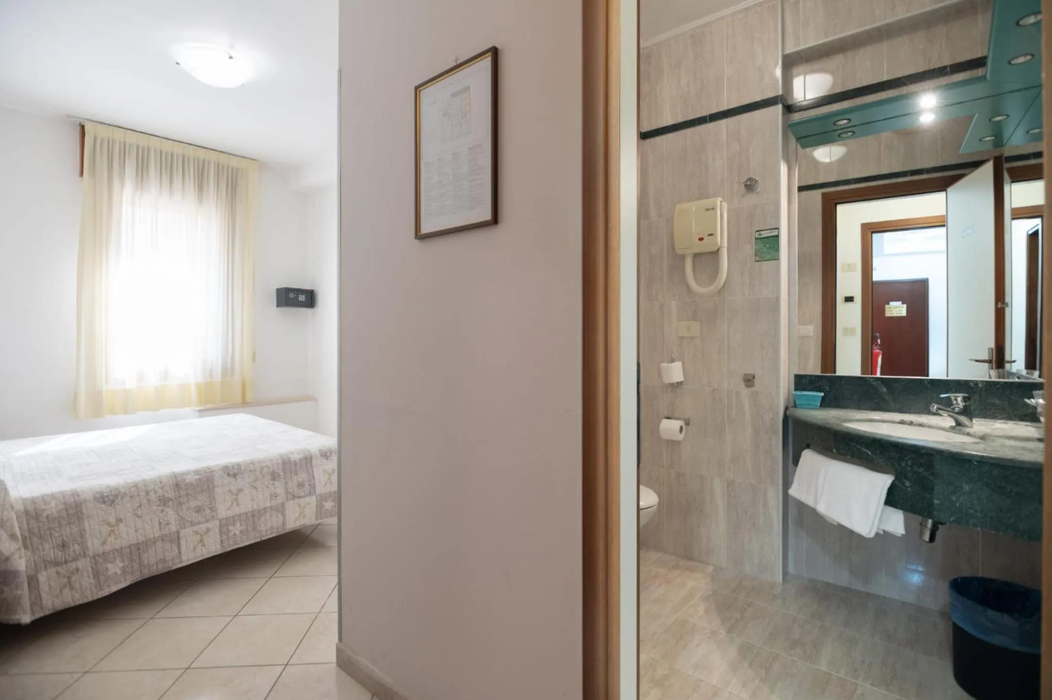 Bed in Hotel Caldin's