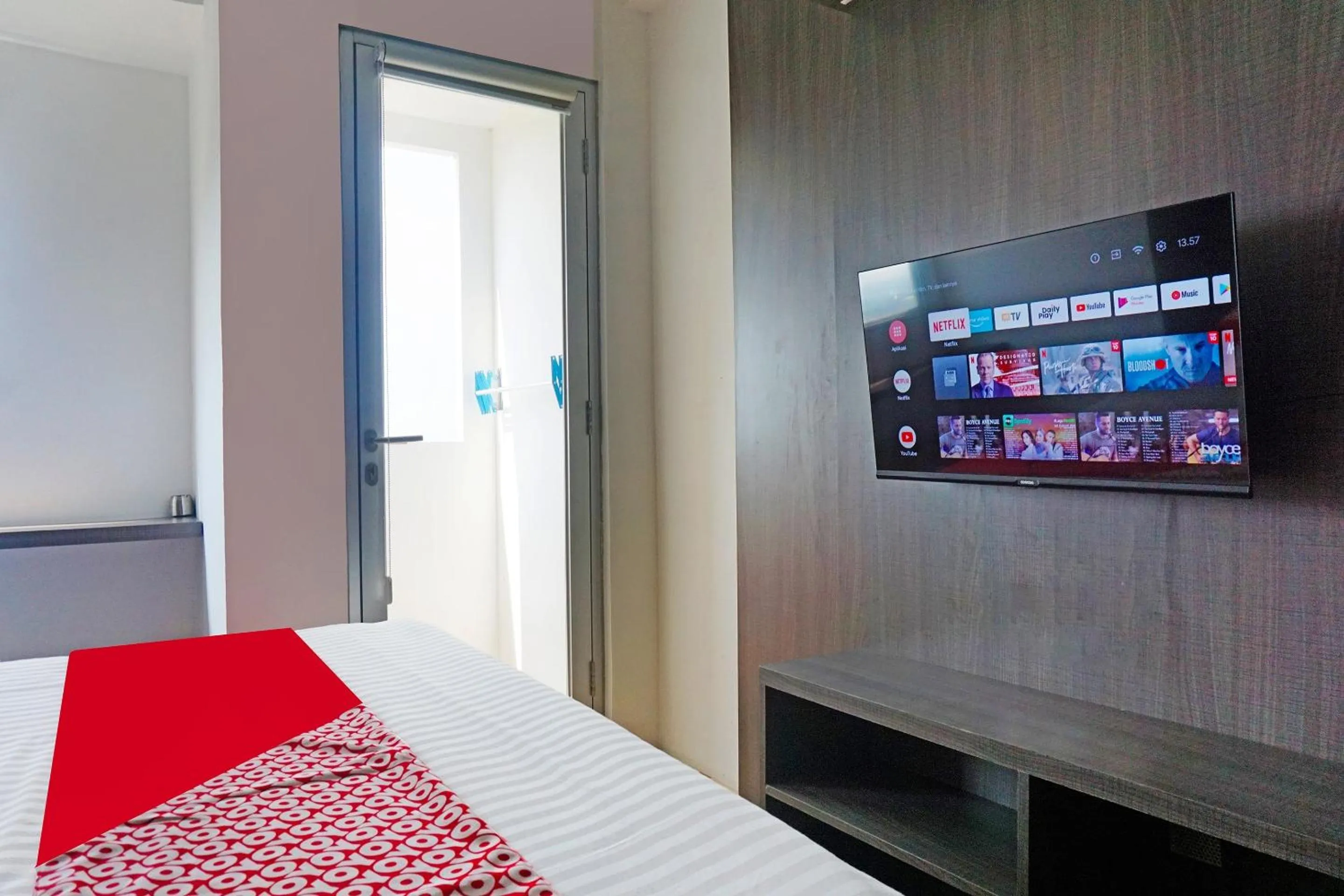 Bedroom, Bed in OYO 91593 San San Rooms Apartment Gunung Putri Square